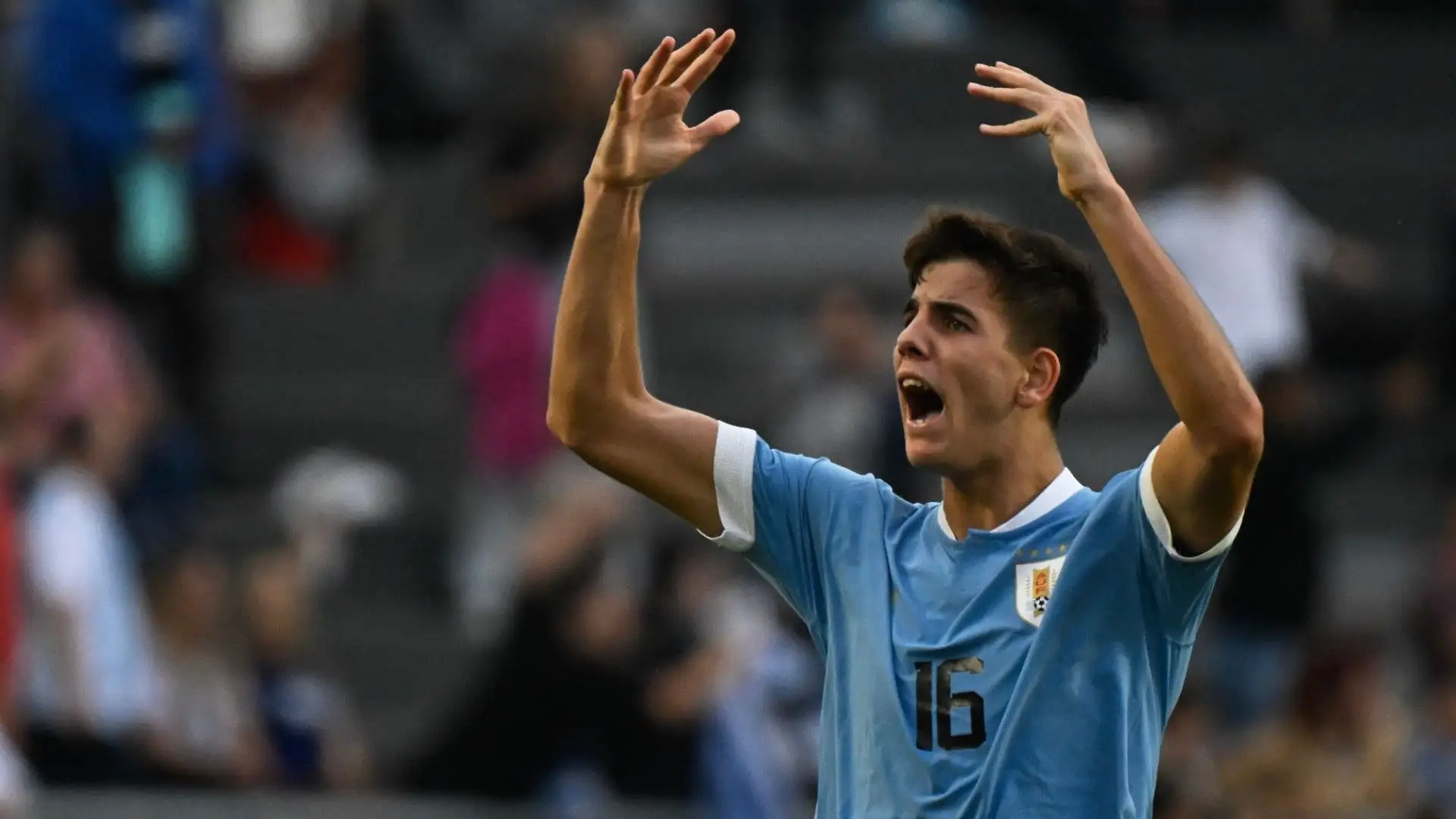L'esordio con la maglia della Celeste è avvenuto il 6 settembre 2022
