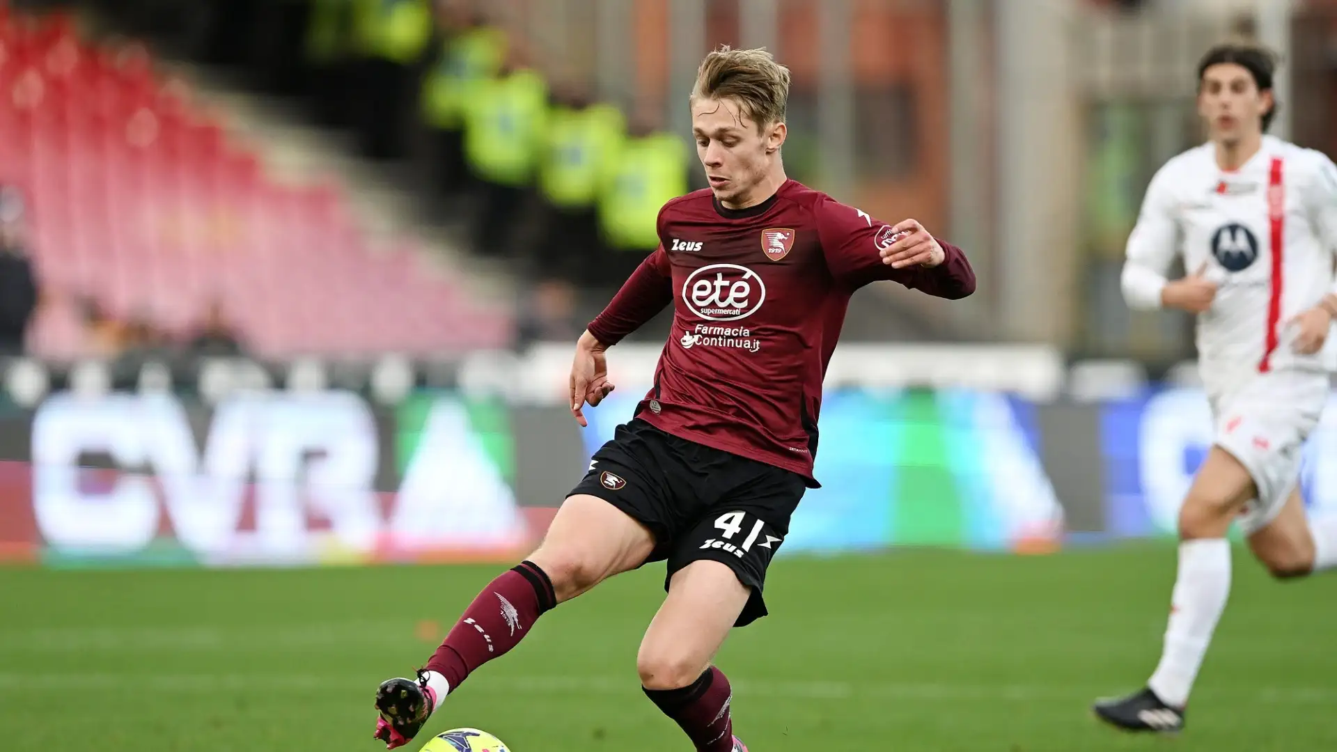 Nicolussi Caviglia: la Salernitana punta a riaverlo, la Juventus chiede 5 milioni di euro