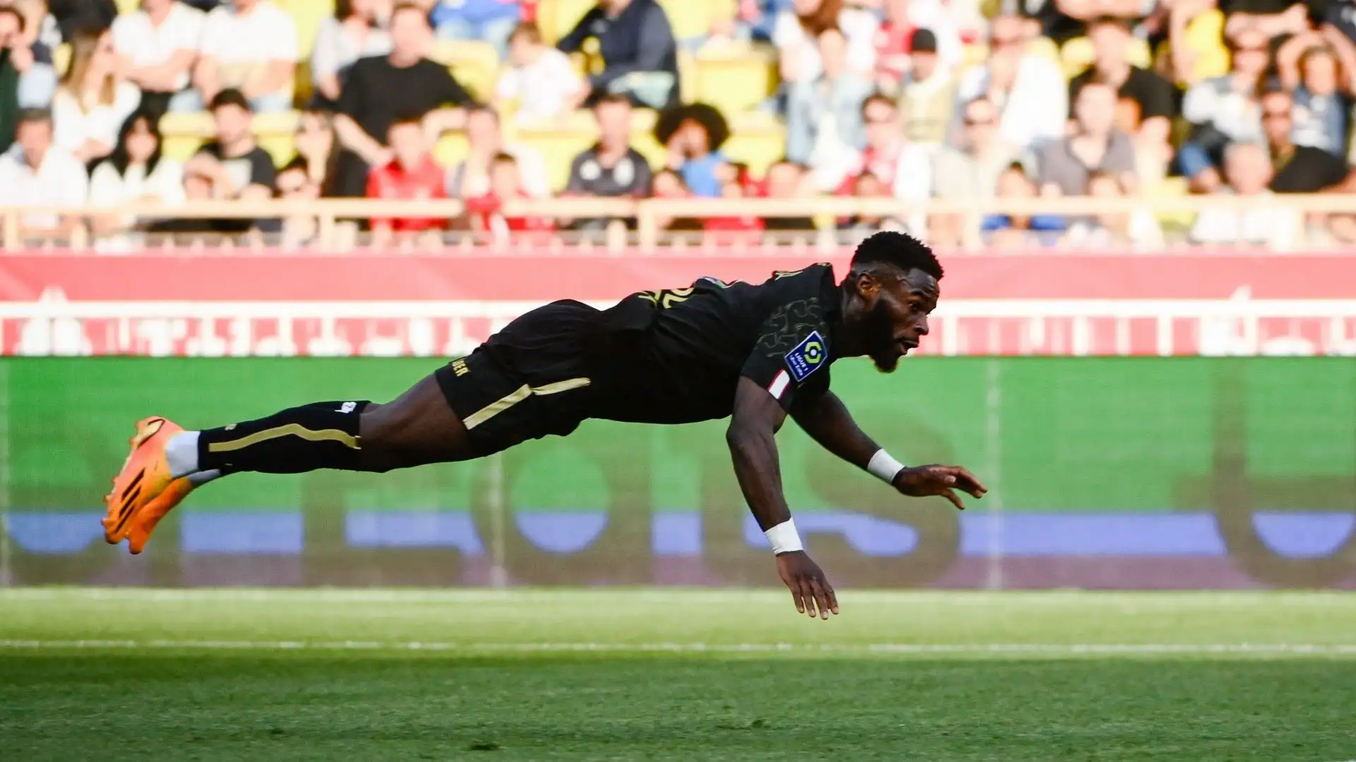 Il 27enne Jonathan Bamba è rimasto senza squadra dopo l'esperienza al Lille. C'è il Galatasaray sulle sue tracce
