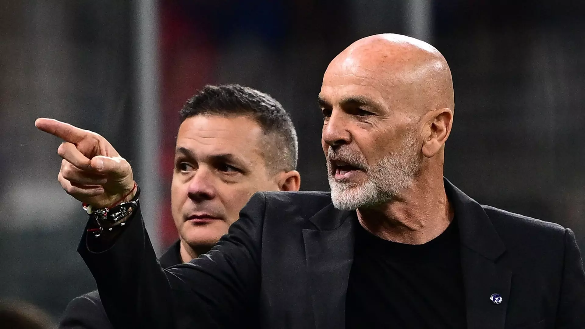 Milan, Stefano Pioli detta la linea sul mercato: “E’ il momento di cambiare”