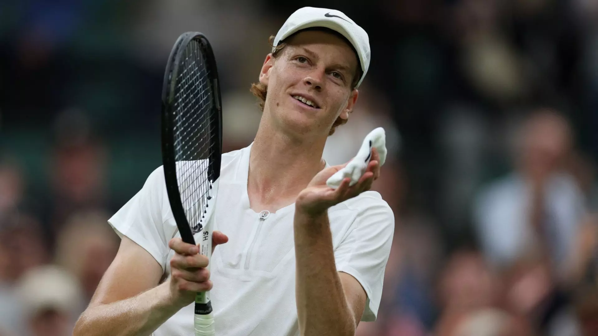 Wimbledon, Jannik Sinner al terzo turno sul velluto: Schwartzman cade in tre set