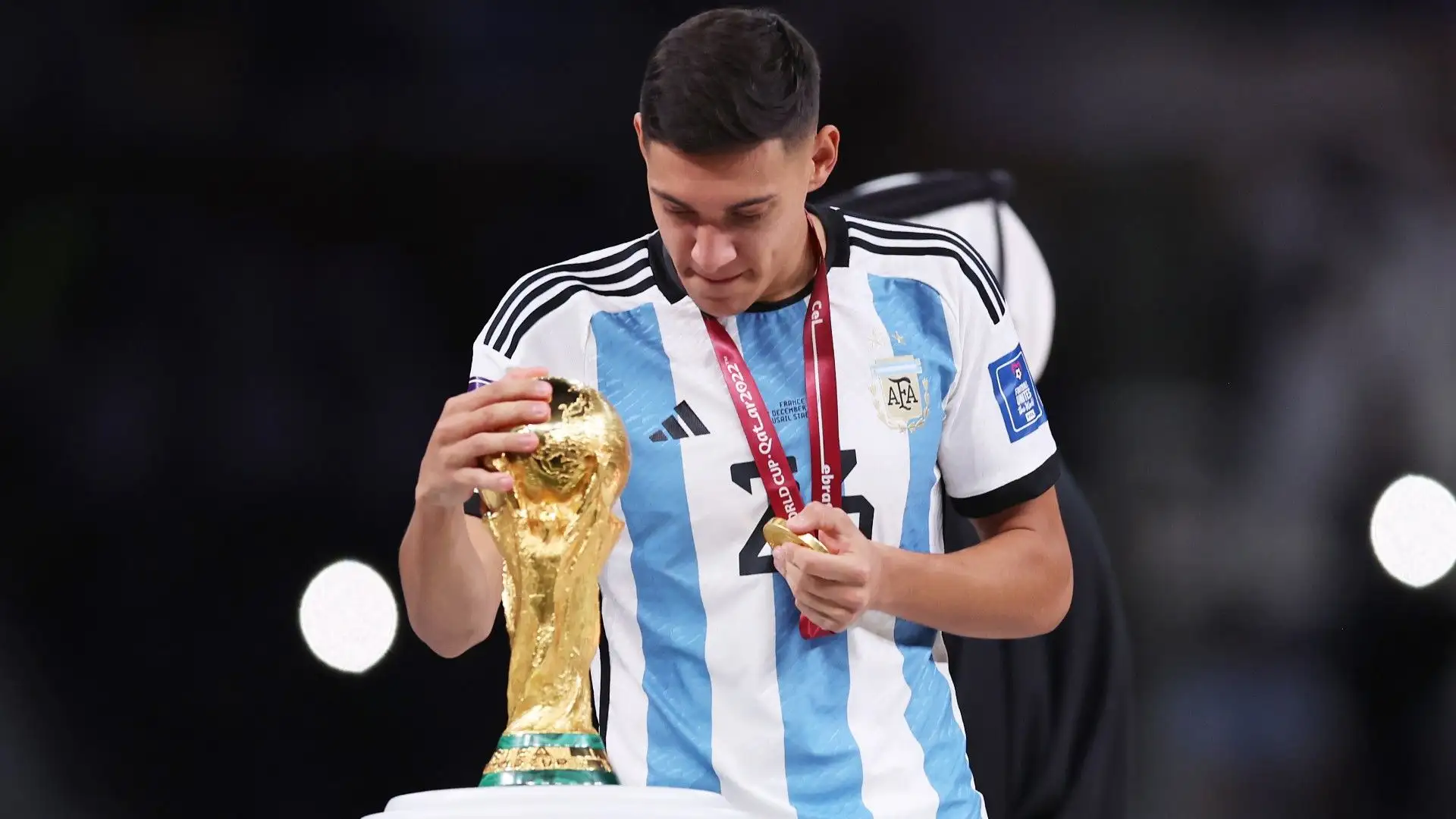 Il terzino destro si è laureato campione del mondo in Qatar
