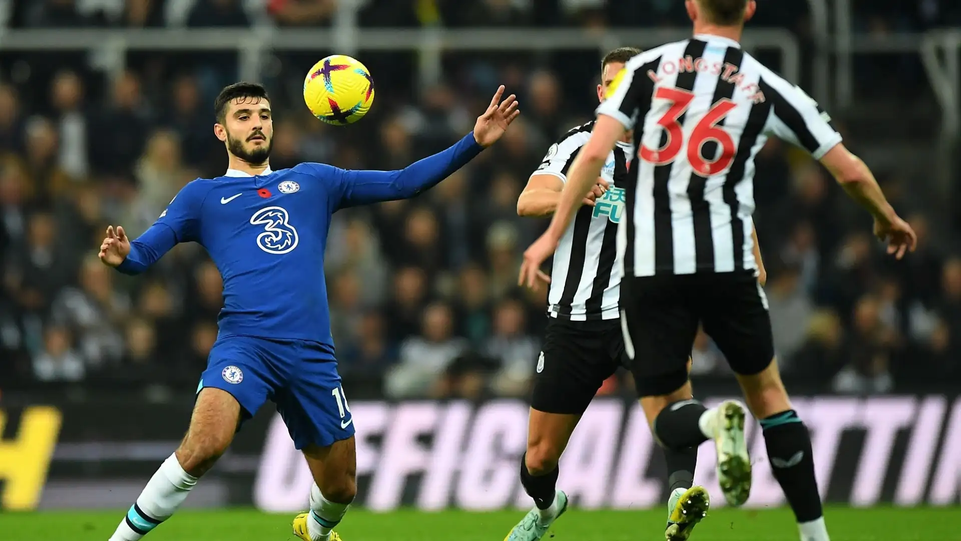La punta albanese arriva da una stagione travagliata al Chelsea a causa di un infortunio, ma il suo talento non si discute e potrebbe rilanciarsi proprio in rossonero