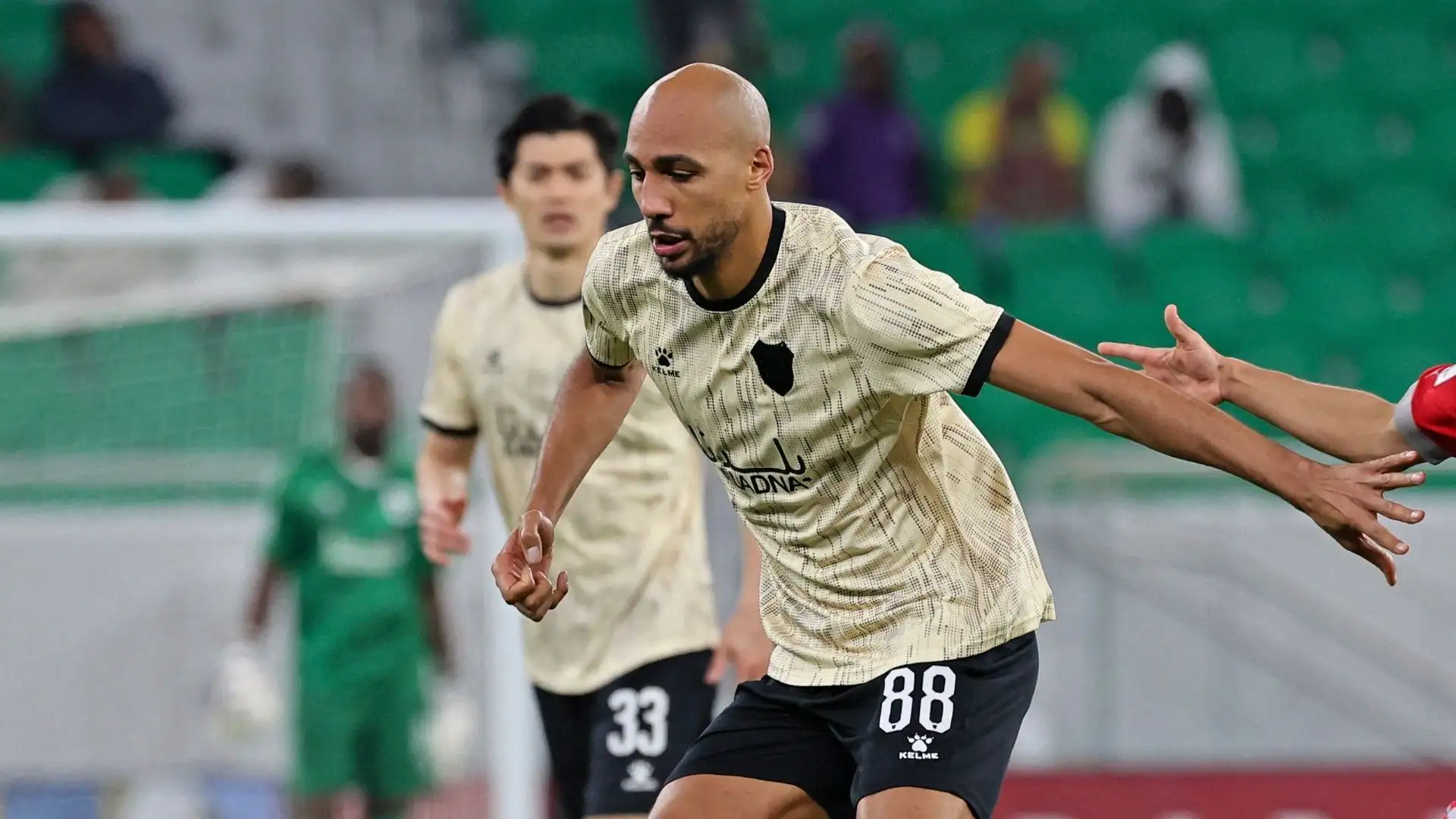 Ex Roma, Steven Nzonzi non ha rinnovato il contratto con l'Al-Rayyan ed è in attesa di una chiamata
