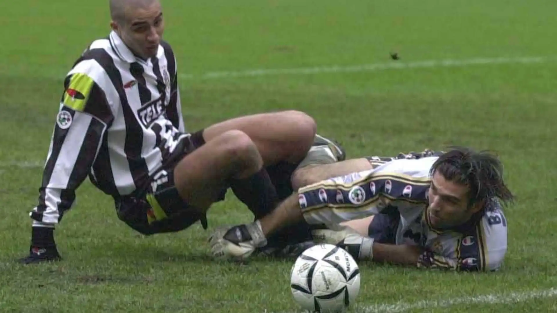 Il 2 agosto 2023 Buffon annuncia il ritiro dal calcio, all'età di 45 anni