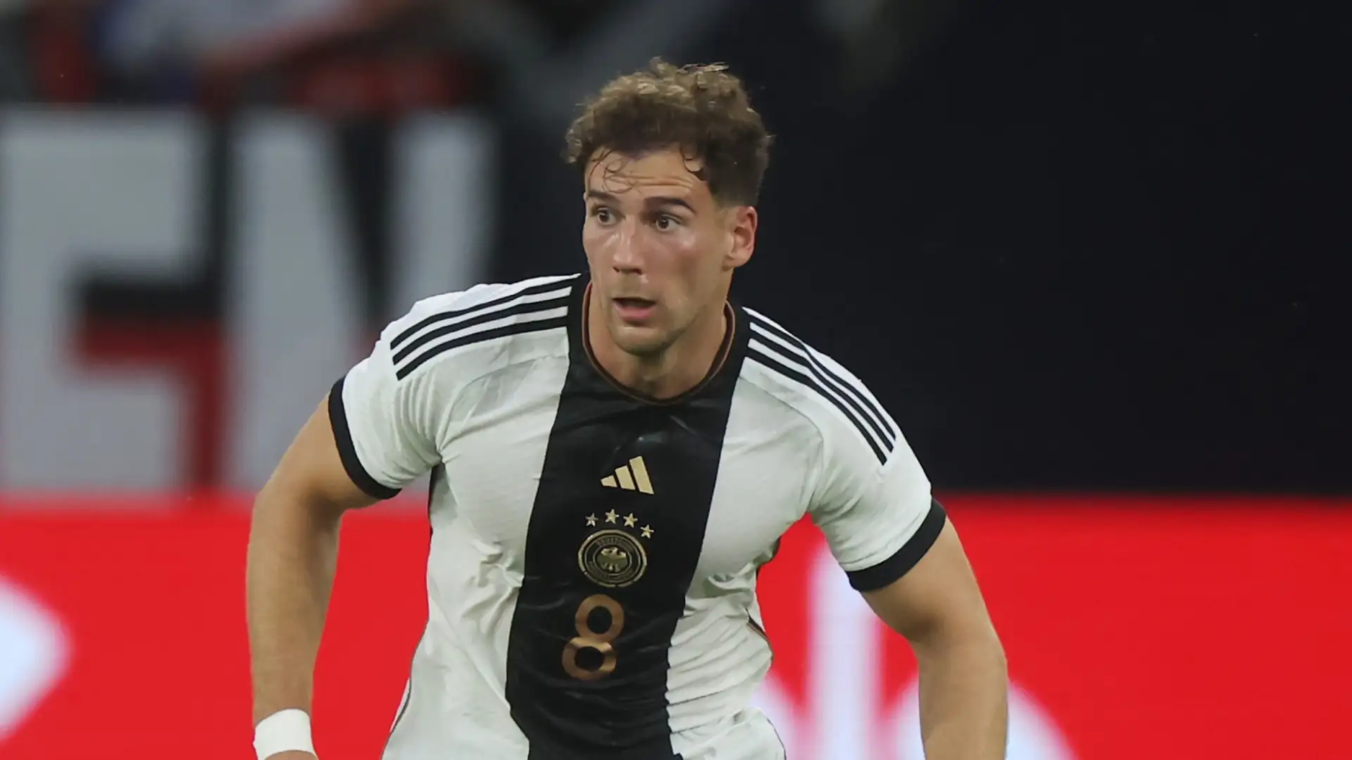 Leon Goretzka è in uscita dal Bayern Monaco, ma in questo caso è l'alto ingaggio a frenare i bianconeri