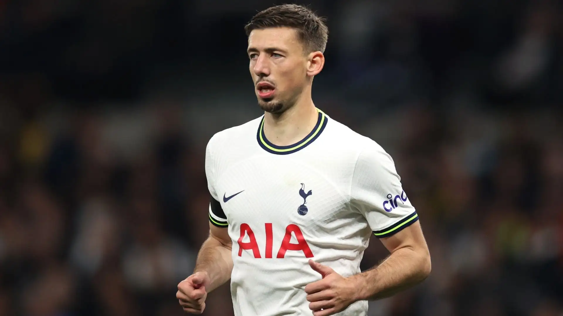 Serve un calciatore pronto, non un giovanissimo da far crescere. Clement Lenglet è un profilo che piace molto
