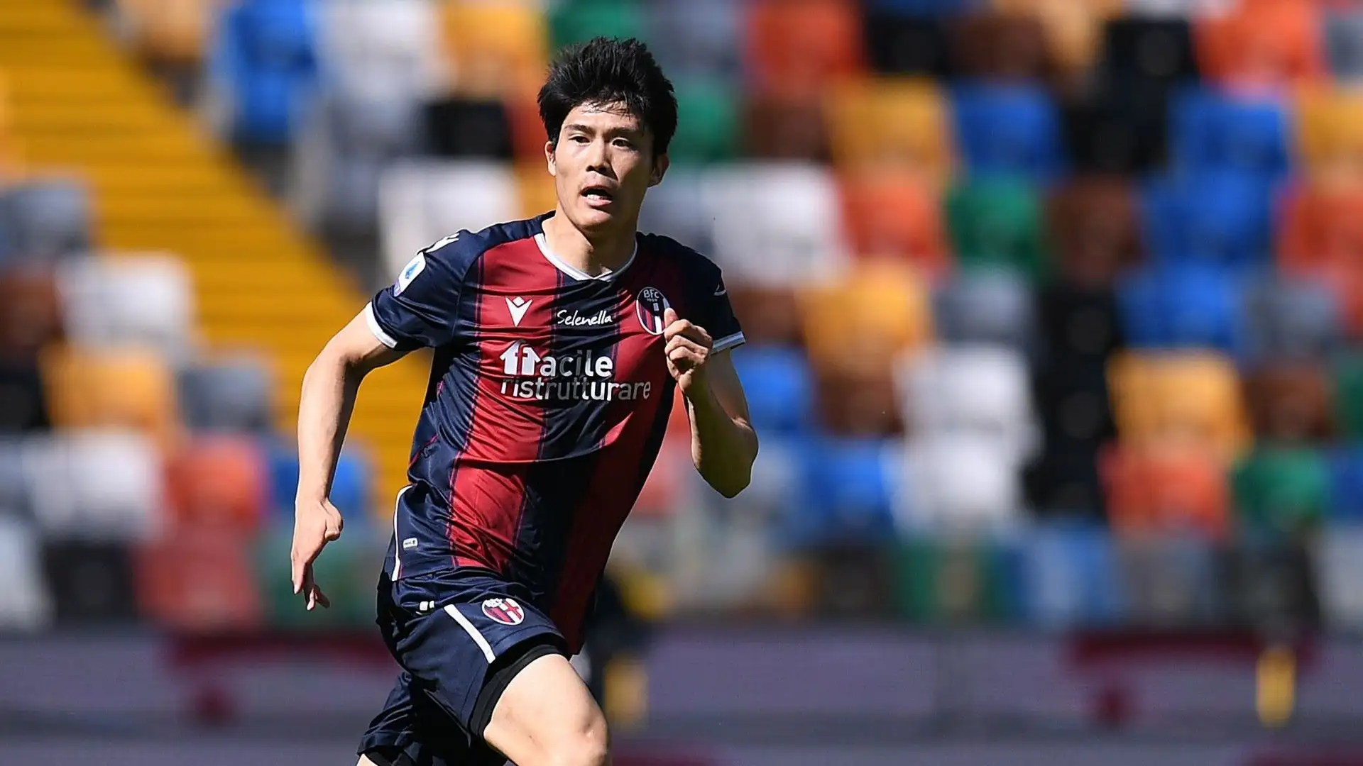 Takehiro Tomiyasu: prima dell'Arsenal il difensore centrale è stato per due anni a Bologna
