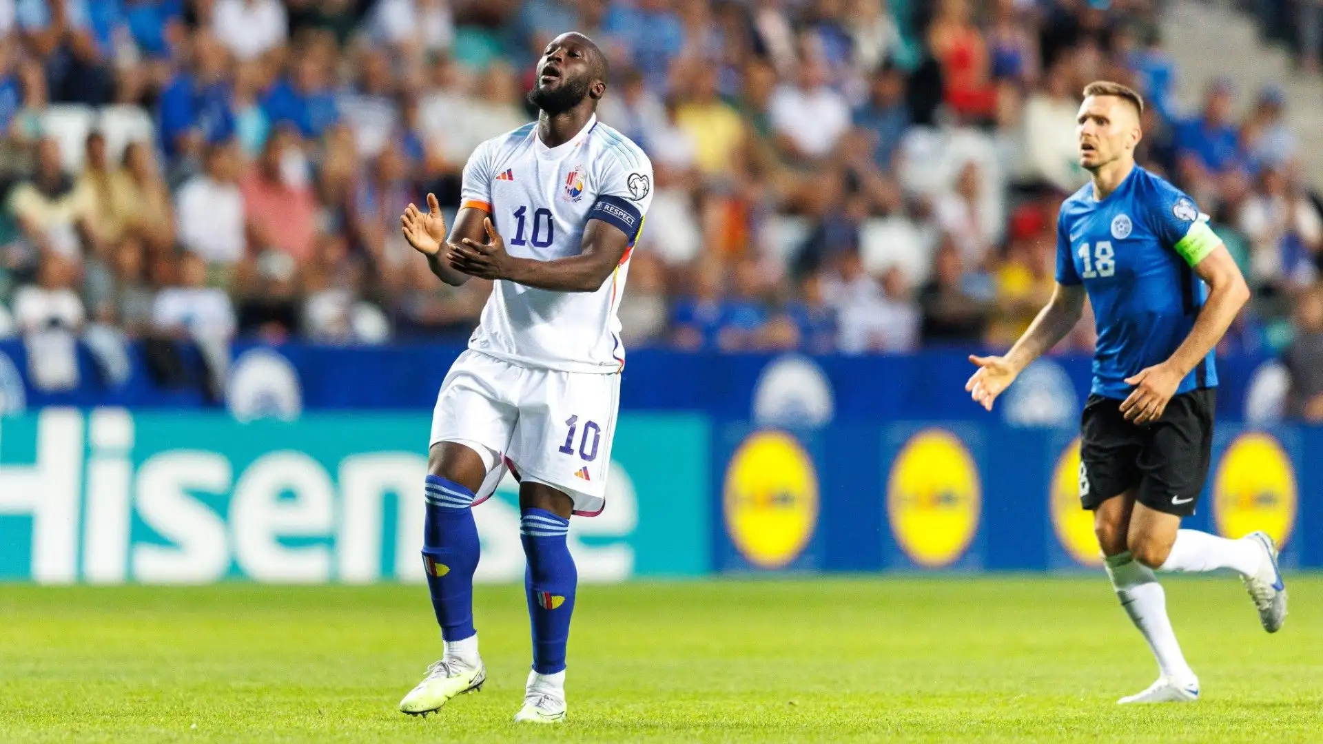 Solo qualche giorno fa Lukaku, parlando con un tifoso, aveva commentato con un sofferto "non so se si farà" il trasferimento alla Juventus
