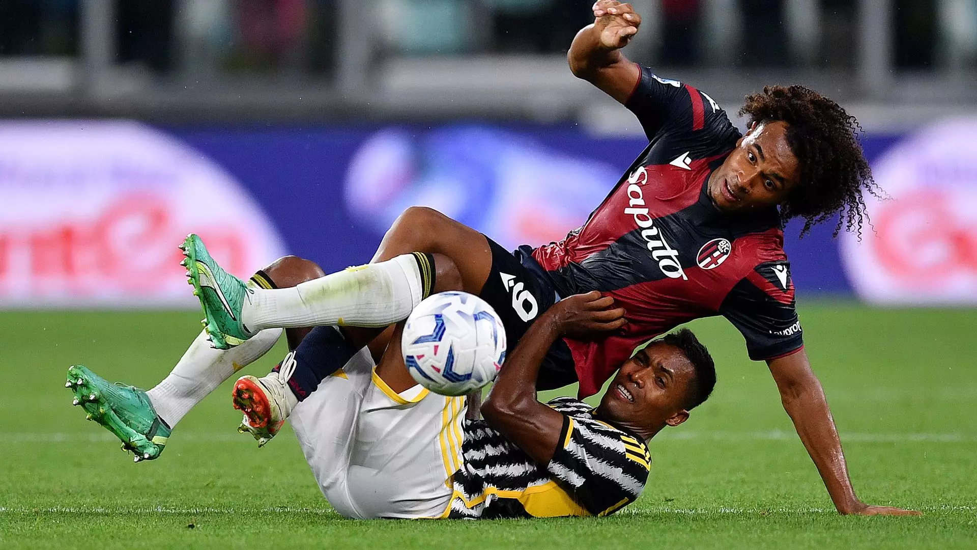 Juventus-Bologna, è bufera: ospiti furiosi