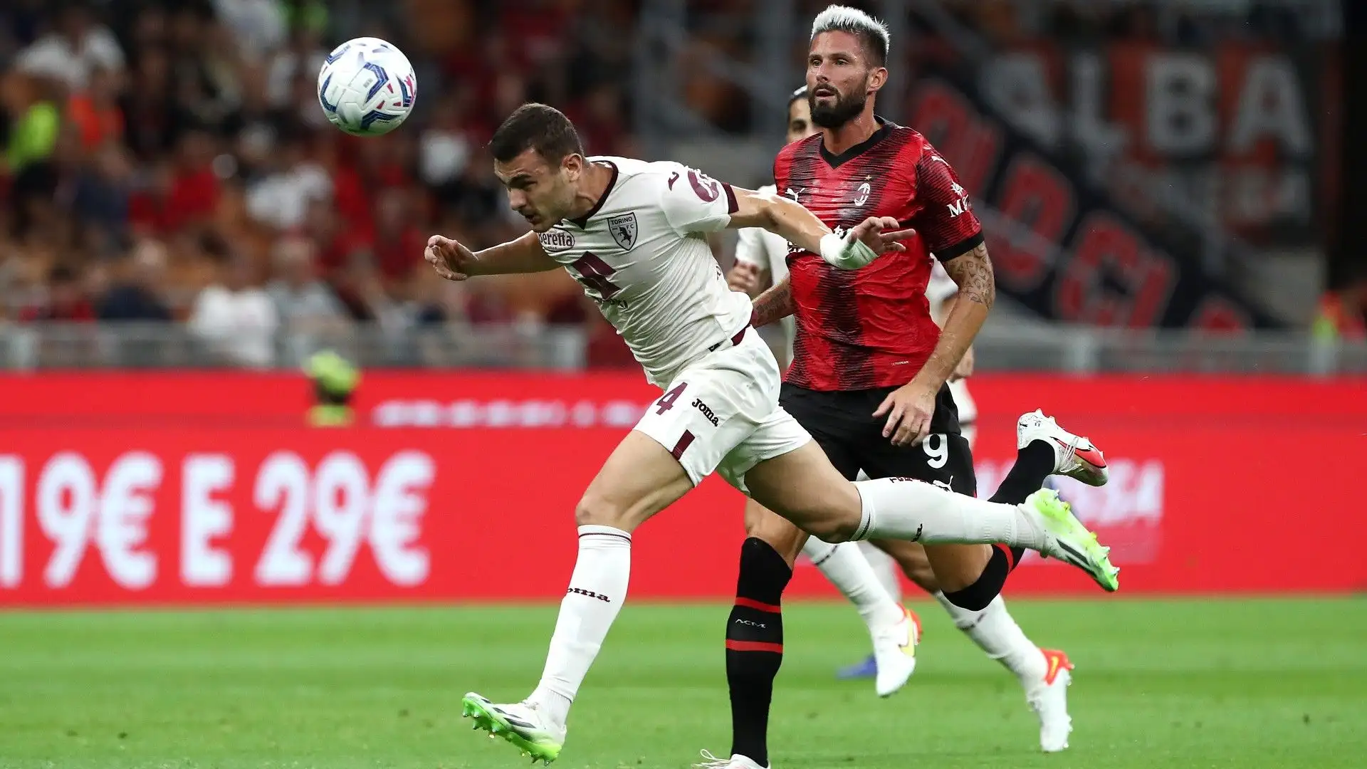 I rossoneri hanno battuto il Torino 4-1