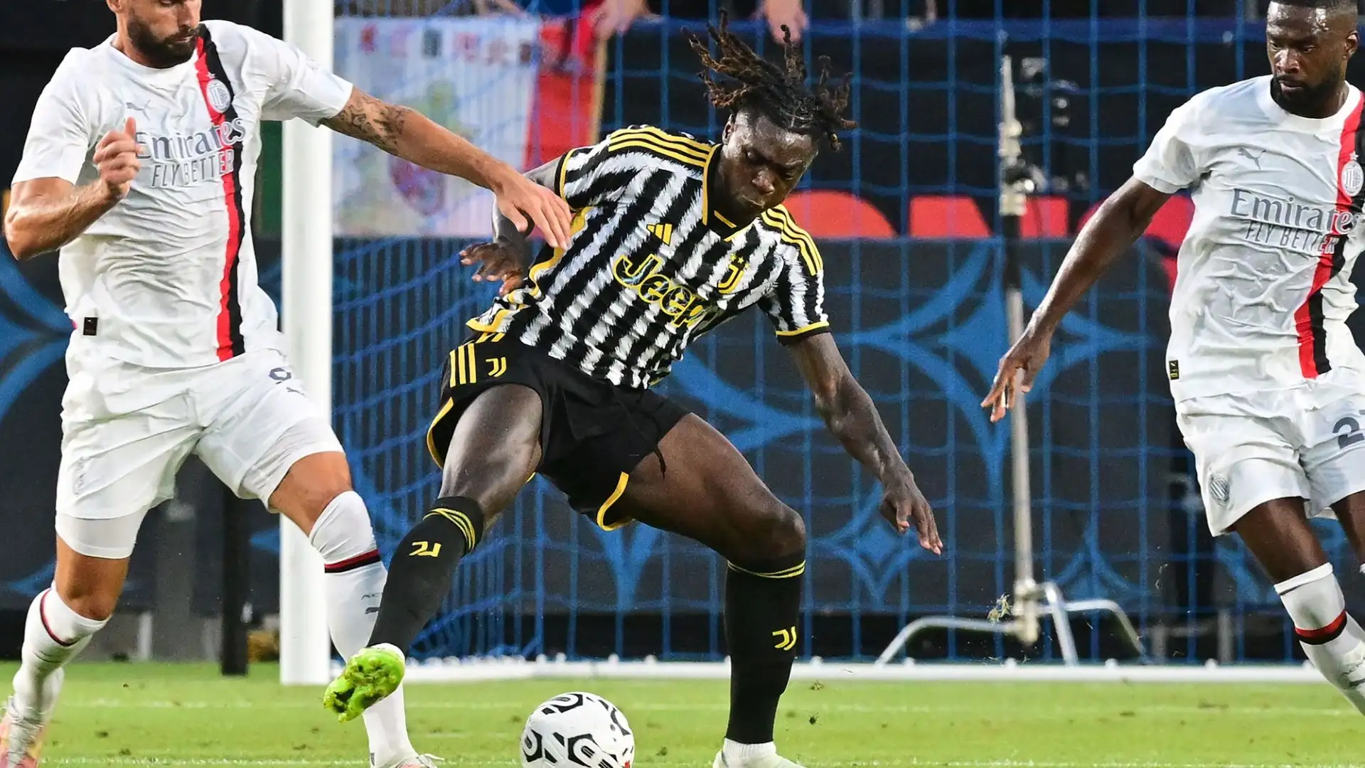 L'opzione Kean non è ancora tramontata: il giocatore potrebbe arrivare nel finale di mercato, se lo scambio con la Juventus (Saelemaekers a Torino) avrà successo