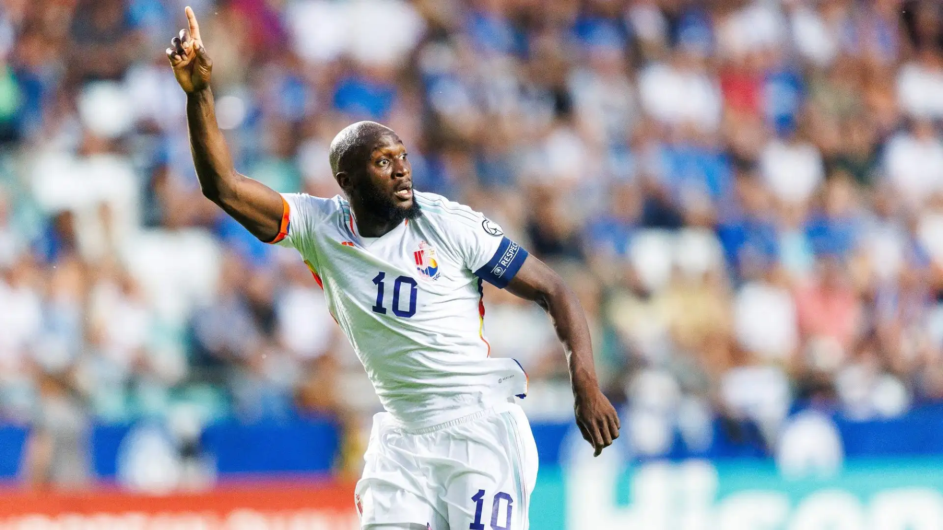 Romelu Lukaku: per molti solo una suggestione, per altri una pista concreta. L'attaccante belga ha già fatto sapere gradirebbe l'opzione rossonera ma non ci sono stati contatti reali finora. Il giocatore vuole restare in Europa e spinge per tornare in Italia