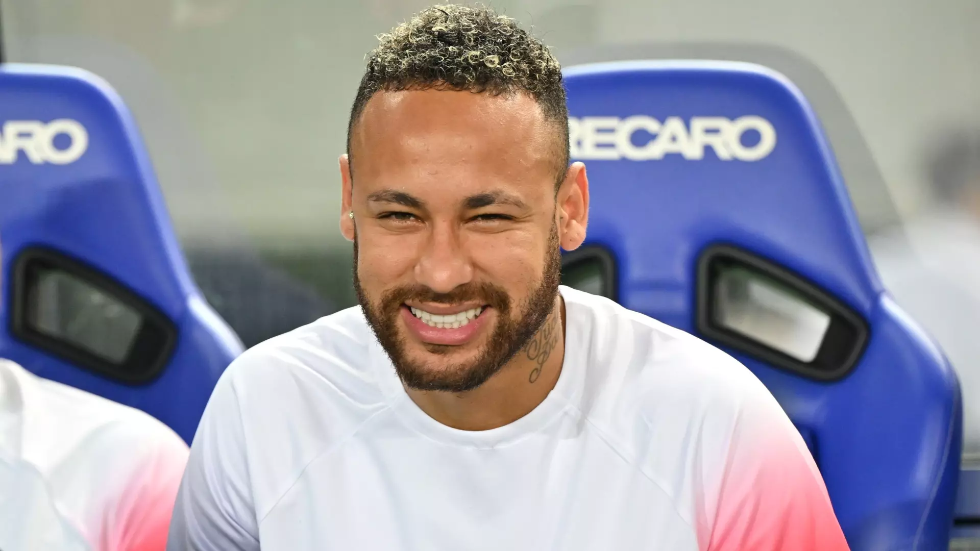 Neymar “bloccato” dal PSG: chiamata al Barça