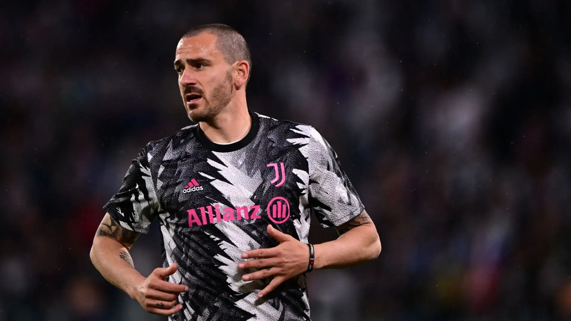 Leonardo Bonucci è sempre in attesa di sviluppi: su di lui soprattutto Union Berlino e Lazio. Giuntoli spera che la situazione si sblocchi presto: l'ingaggio del centrale pesa tantissimo
