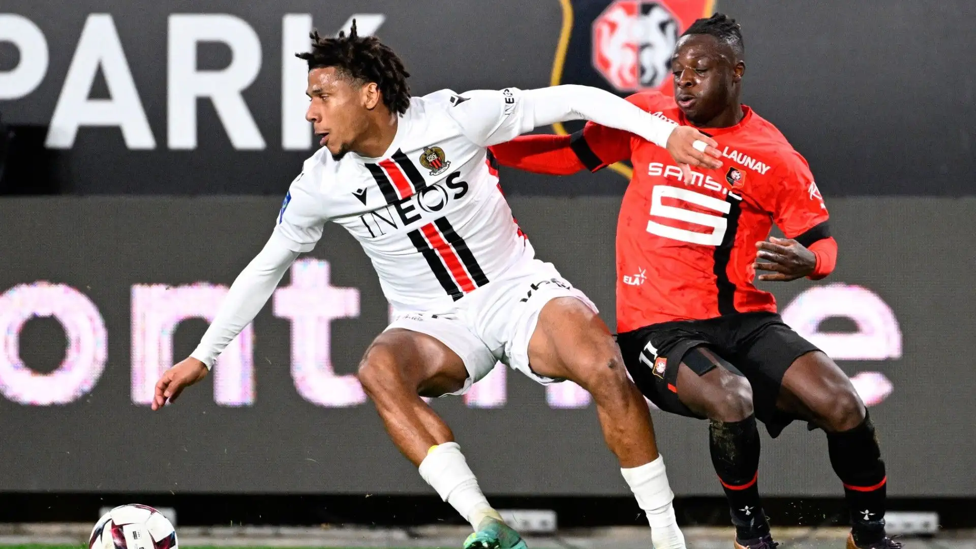 Classe 1999, Todibo in carriera ha giocato anche per Tolosa, Schalke 04 e Benfica
