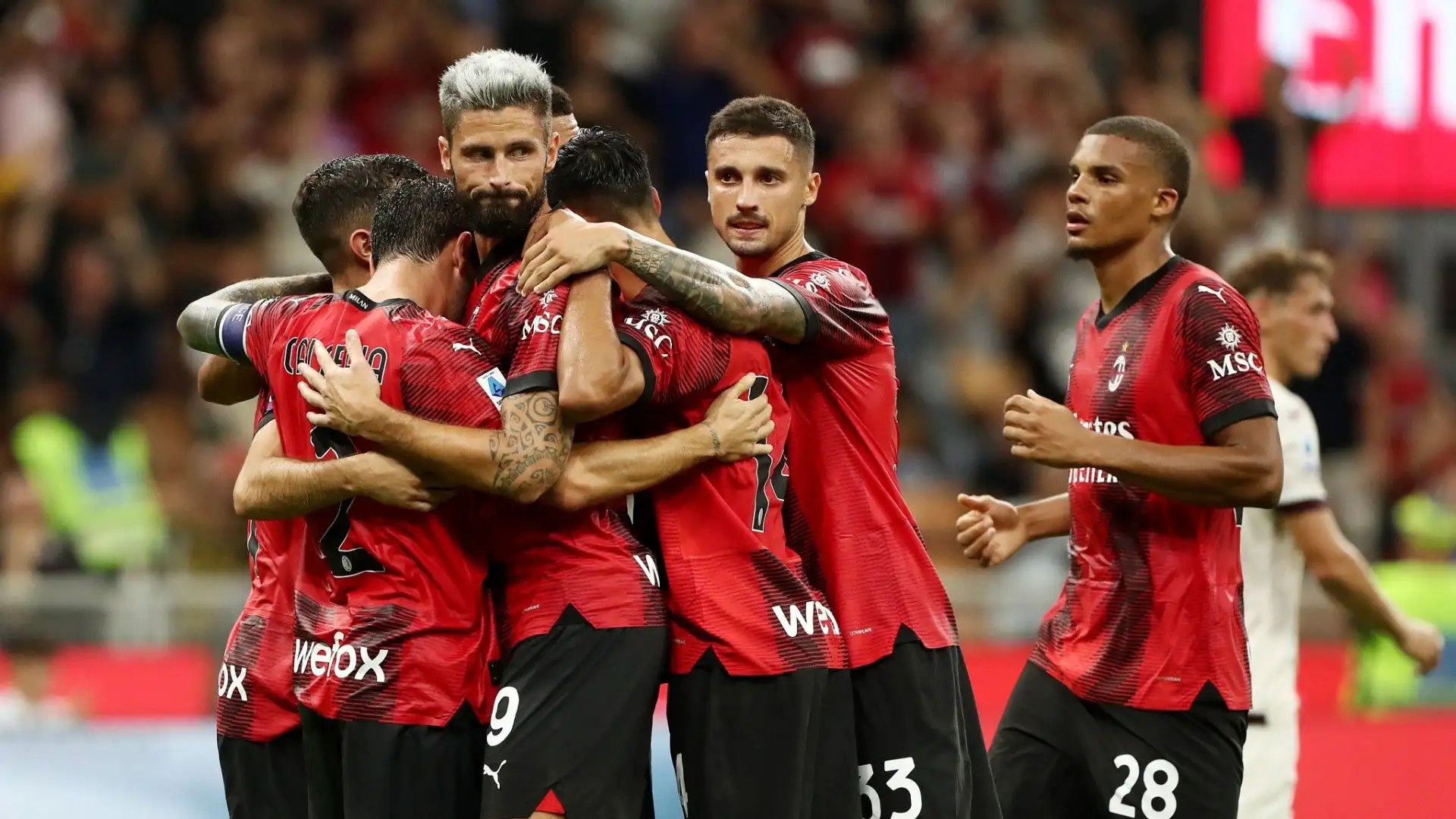 Il Newcastle ha versato 70 milioni di euro nelle casse del Milan per acquistare il centrocampista
