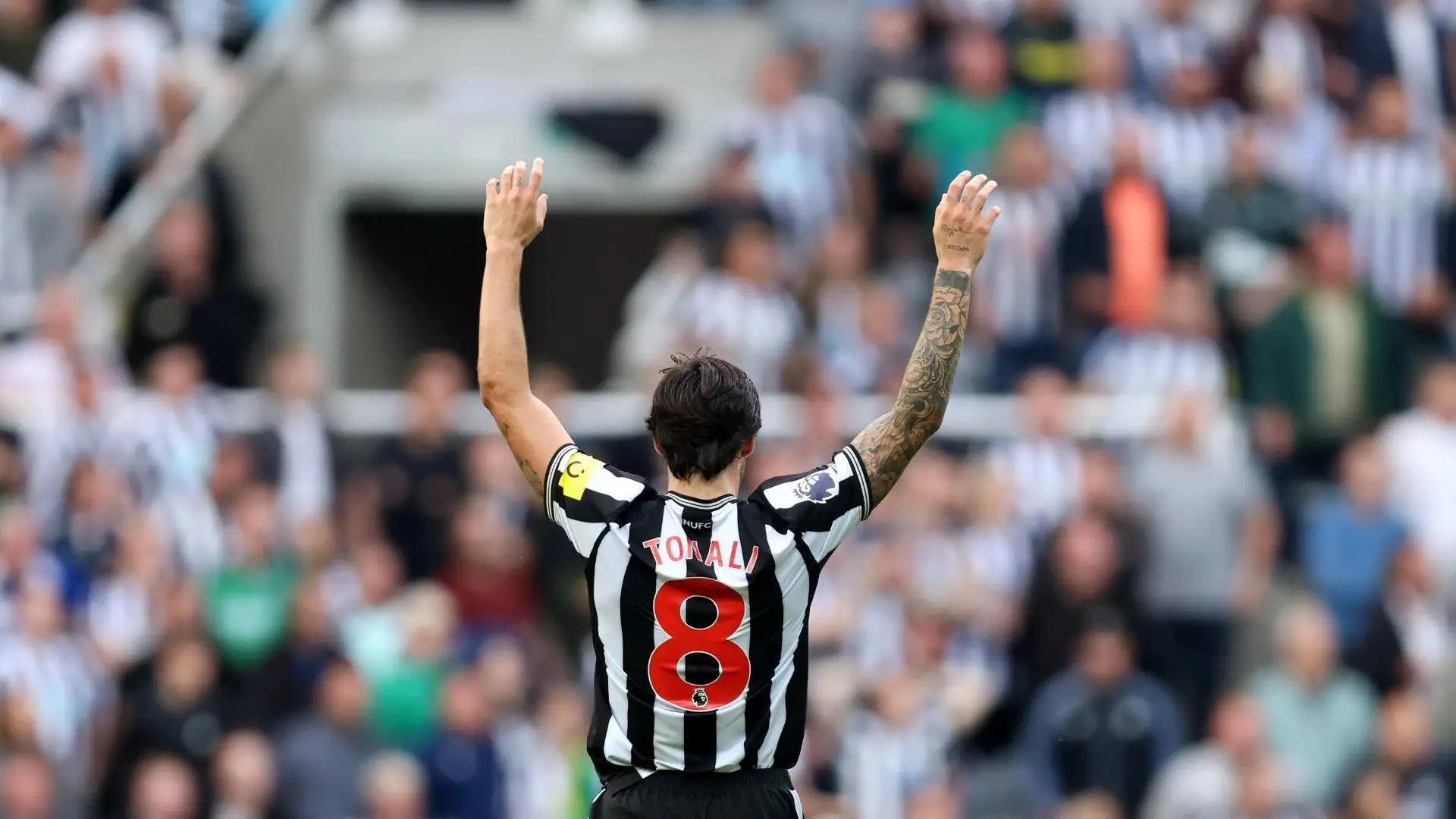Al Newcastle gioca Sandro Tonali
