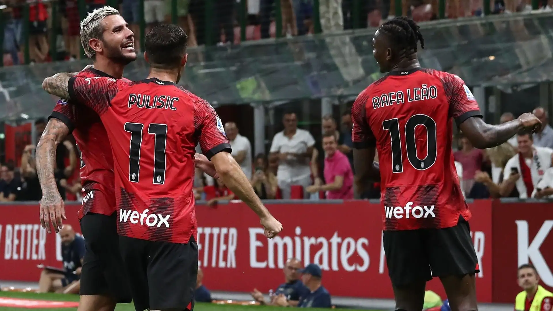Il calciatore ha scelto il club rossonero per rilanciare la sua carriera
