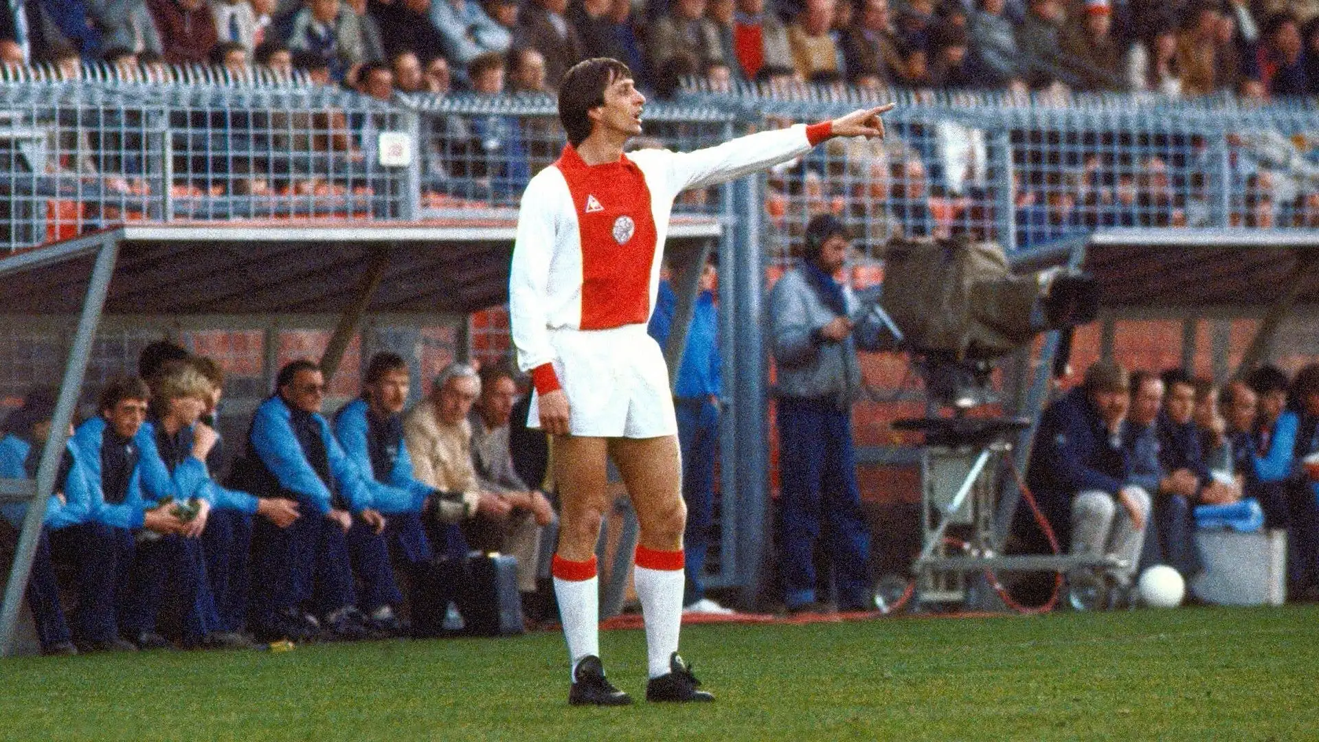 4- Johan Cruyff (1971, 1973, 1974), 3 edizioni vinte
