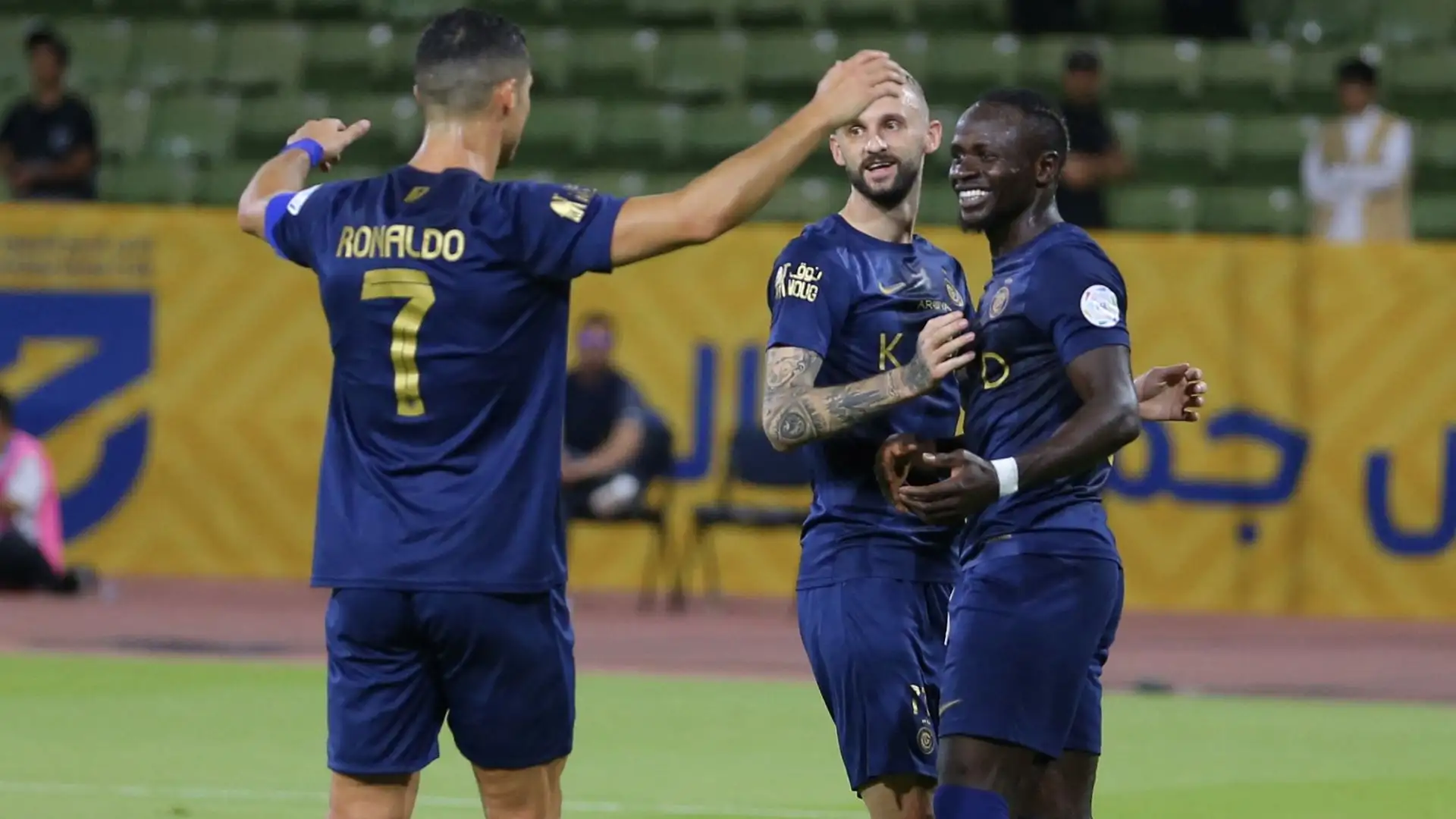 Trascinata da Ronaldo, l'Al-Nassr ha travolto per 5-1 l'Al-Hazem in trasferta