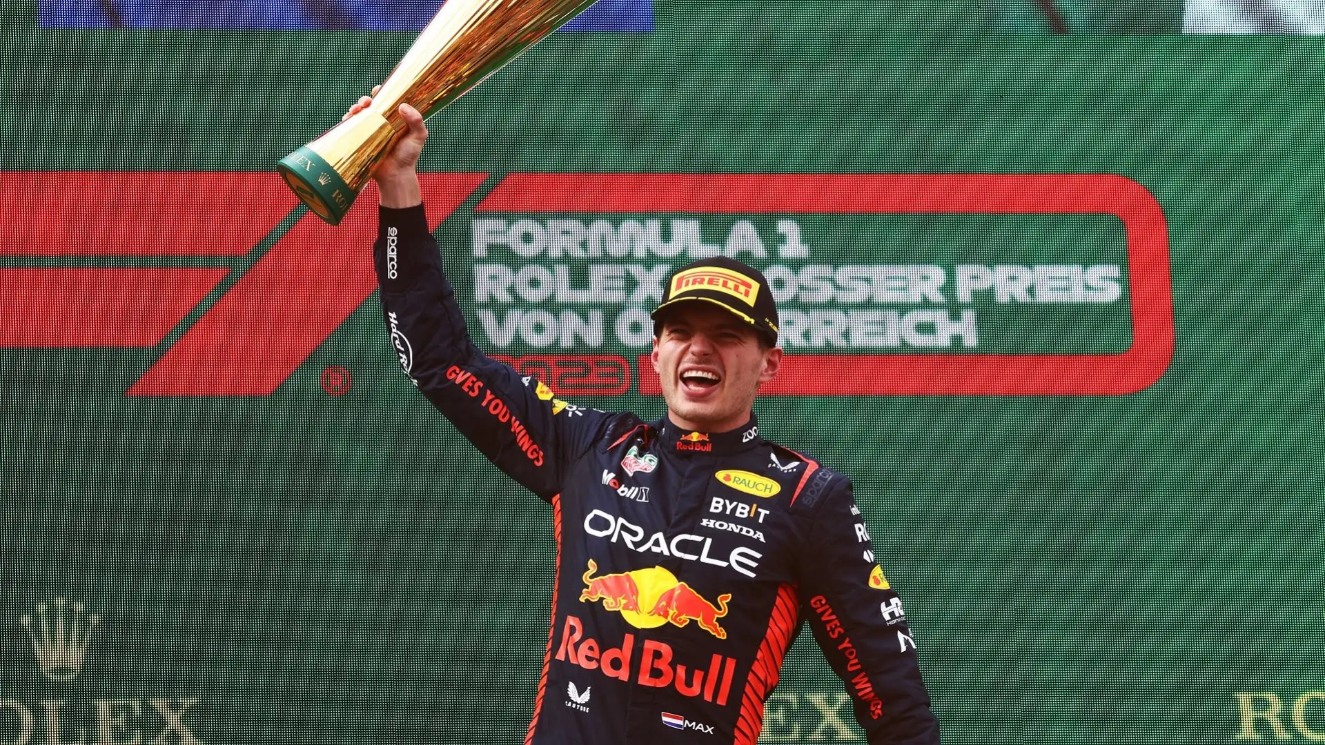Il pilota olandese in Qatar potrebbe diventare campione del mondo per il terzo anno consecutivo