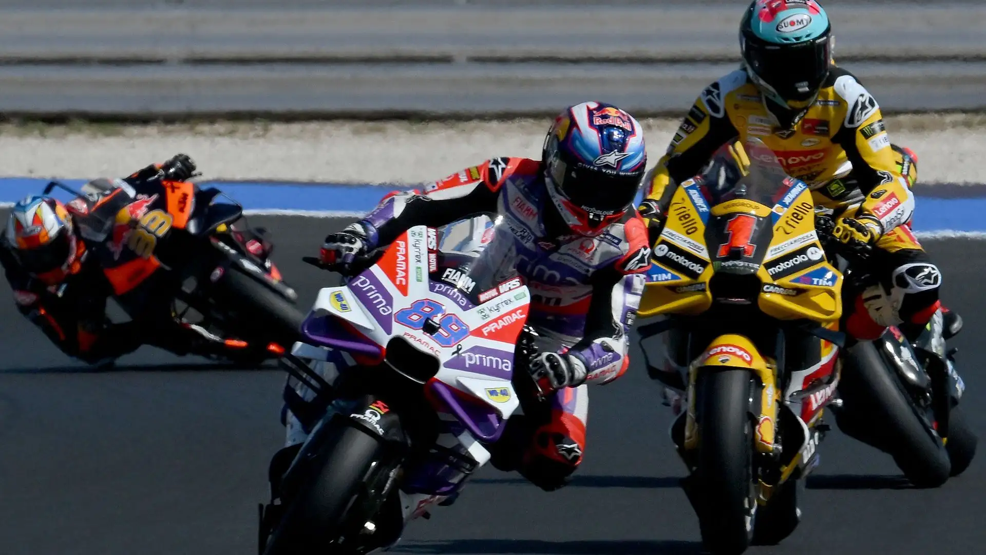 Le prime moto sportive in questa colorazione risalgono alla prima metà degli anni Settanta