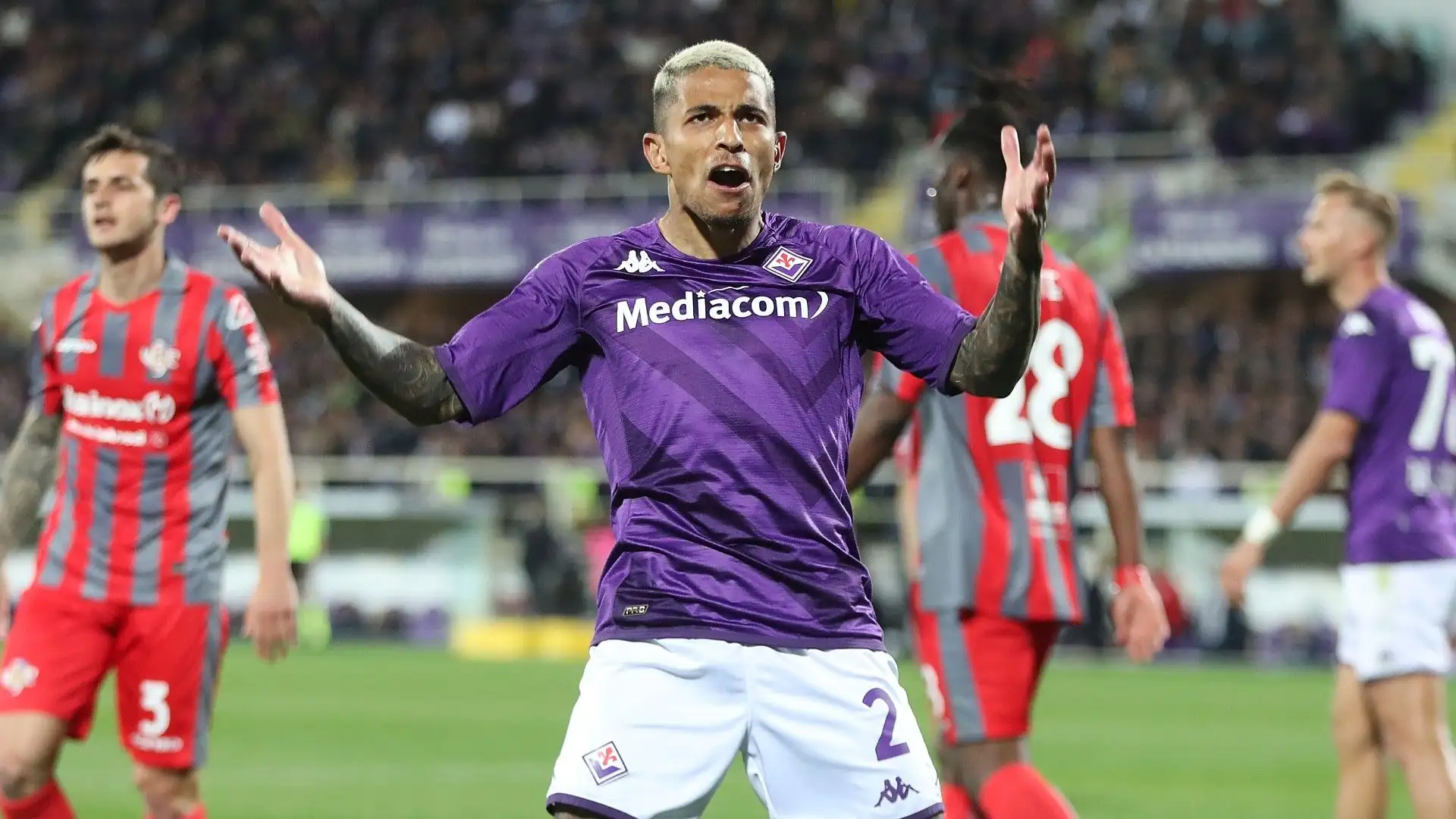 Prima di sbarcare in Italia, il calciatore giocava in Ucraina nello Shakhtar Donetsk
