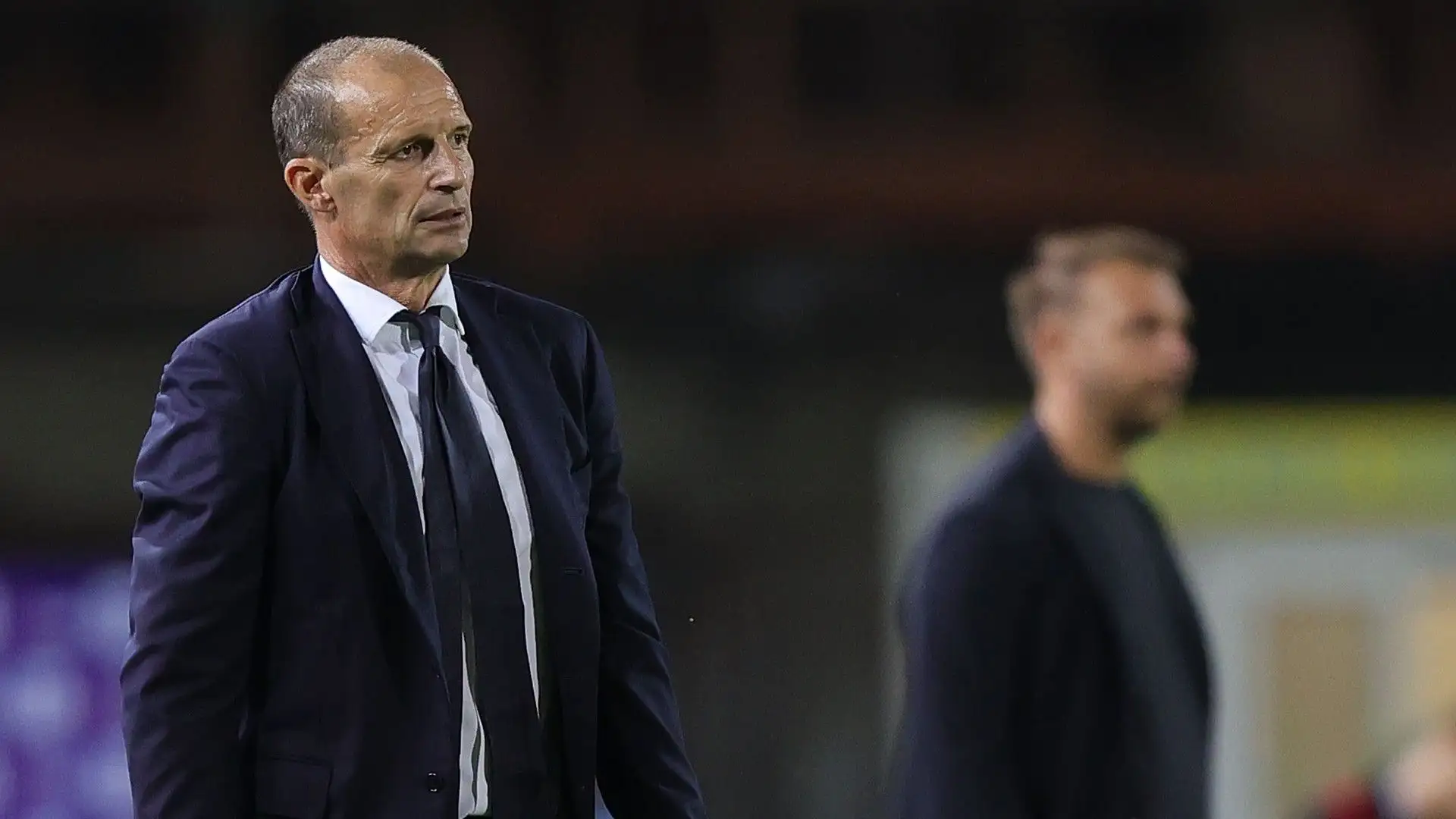 Qualcuno dice che la Juventus sia la favorita per lo Scudetto ma Allegri ha glissato: "In questo momento guardare la classifica è poco importante"
