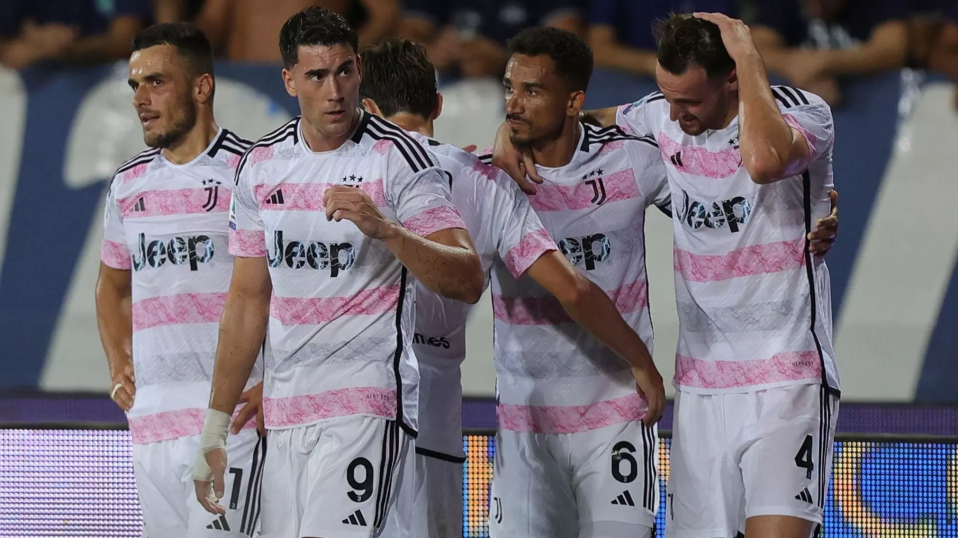 La Juventus sbanca Empoli, il Lecce si conferma: sono terze insieme