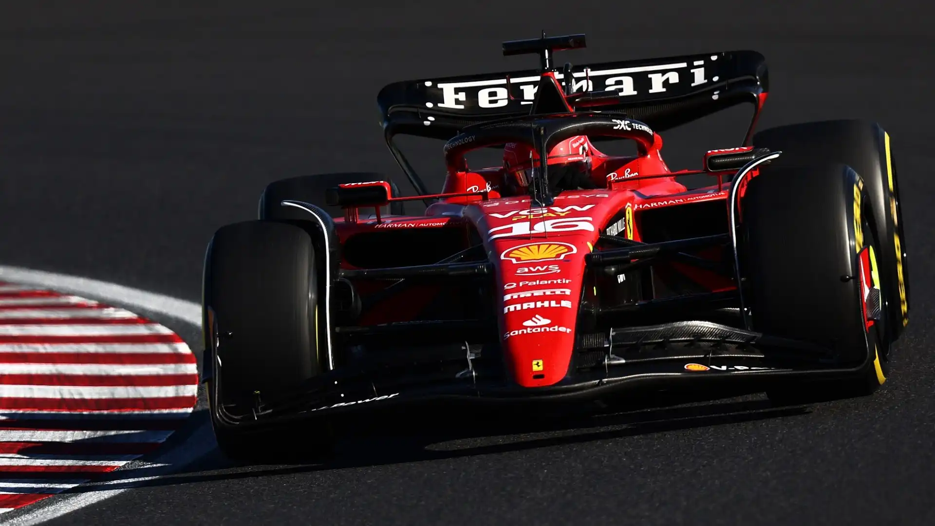 F1 Ferrari: Leclerc suona l’allarme, Sainz sacrificato e soddisfatto