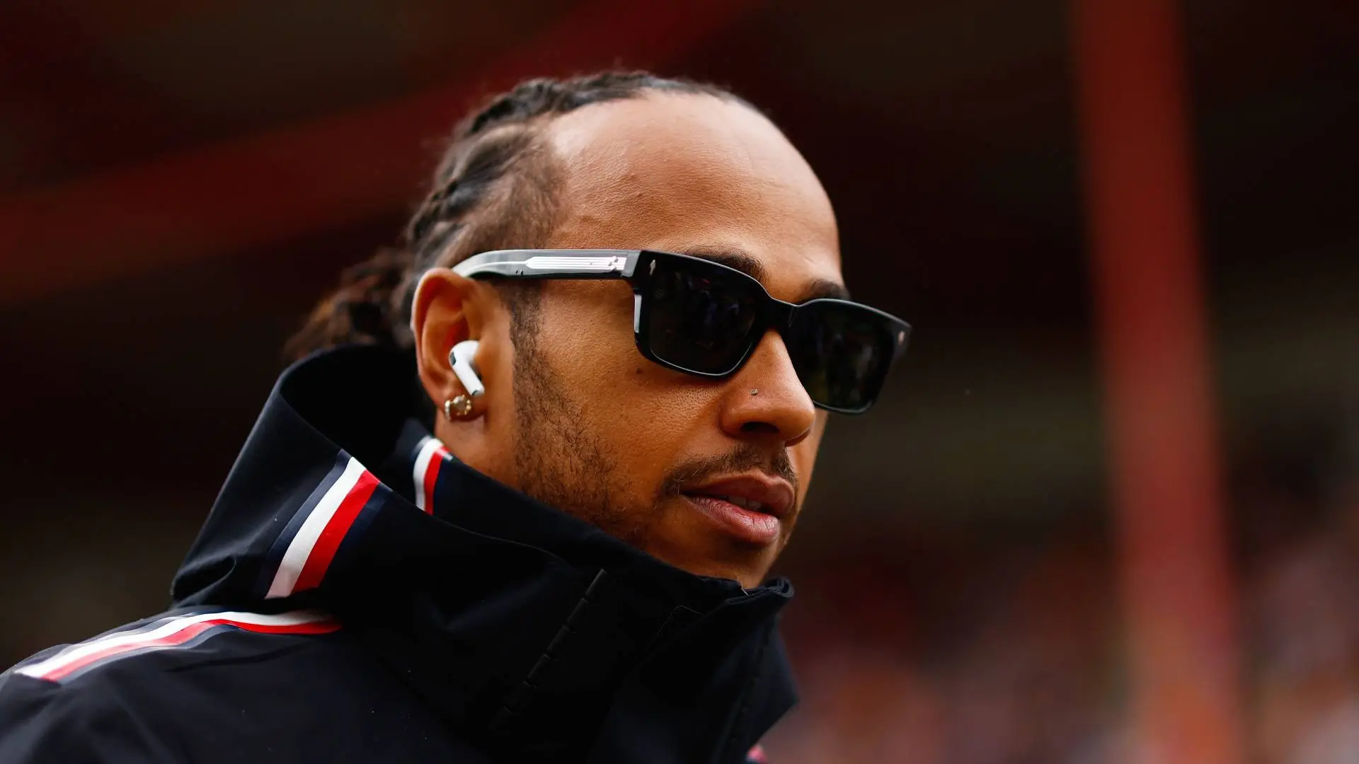 F1, Mercedes: Lewis Hamilton stuzzica la Red Bull