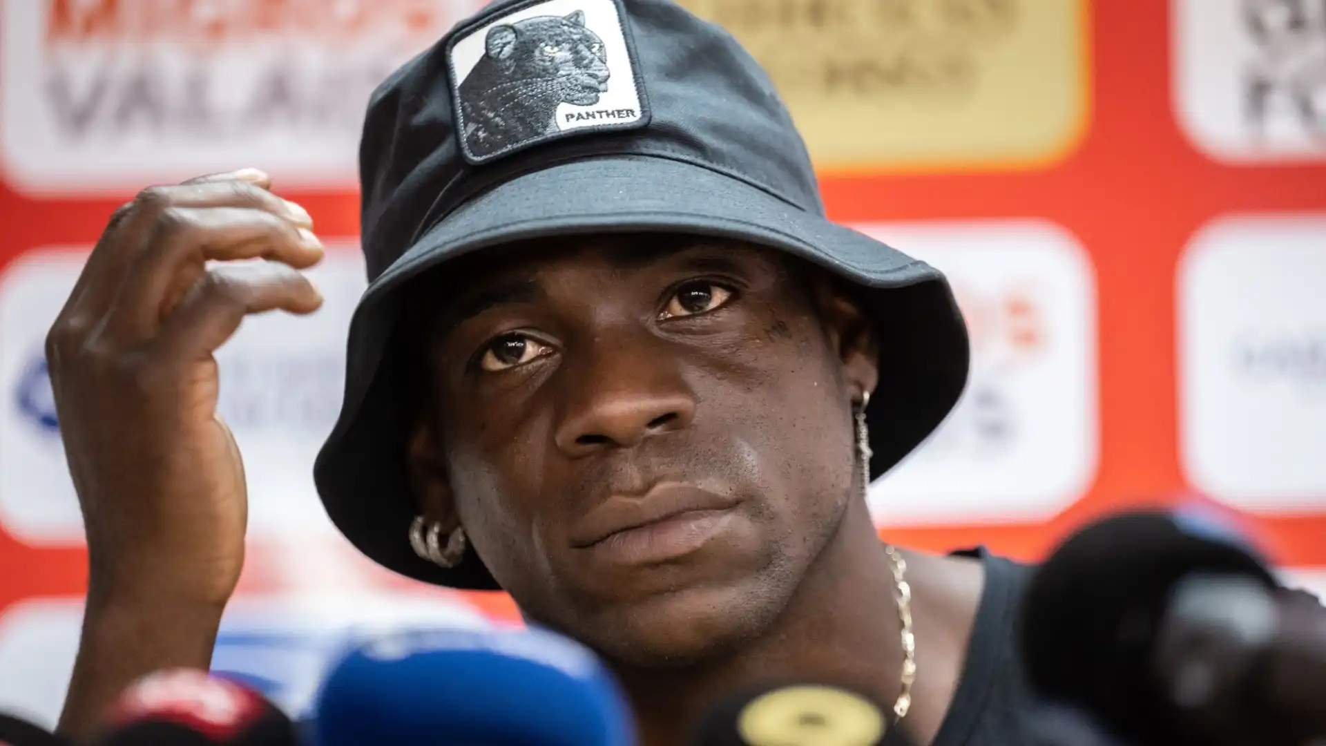 Mario Balotelli scatena caos sul web