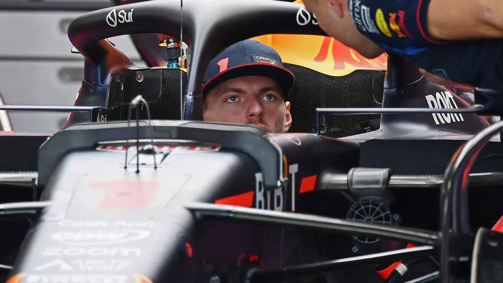 "Non penso sia un male quello che stiamo facendo, siamo semplicemente migliori di tutti gli altri", ha detto a Motorsport.