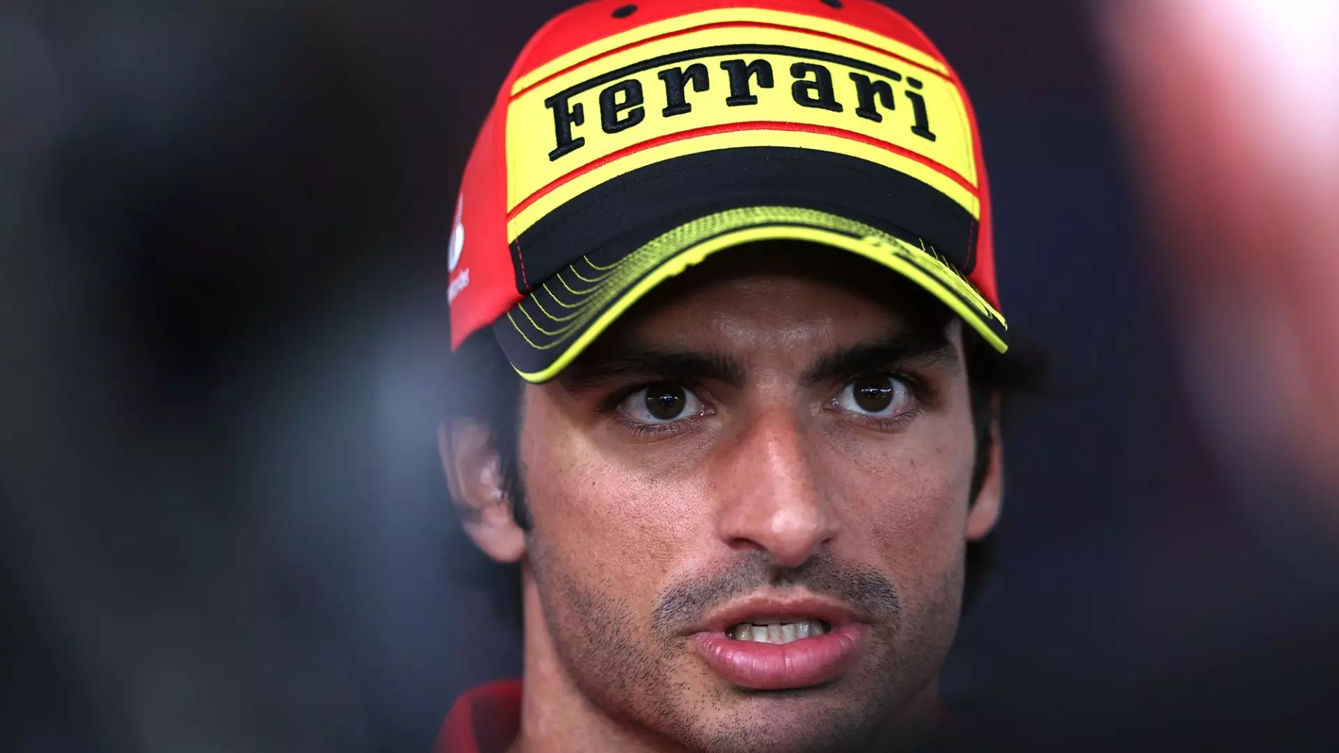 Ferrari, Sainz: “Dobbiamo lavorare per l’anno prossimo”