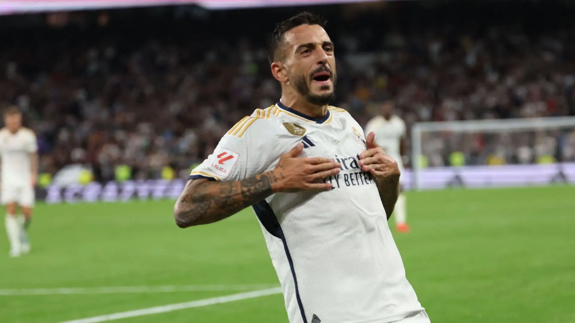 I blancos hanno battuto per 2-1 in rimonta i baschi al Bernabeu e sono rimasti a punteggio pieno nella Liga