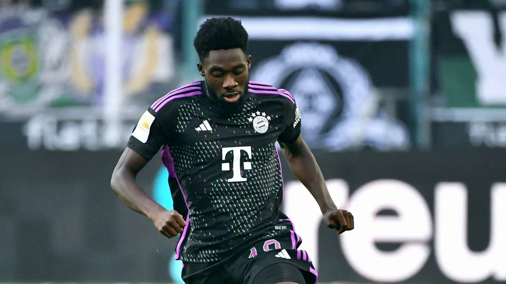 Al Bayern dal 2019, ha vinto 5 Bundesliga, 2 Coppe di Germania e una Champions League
