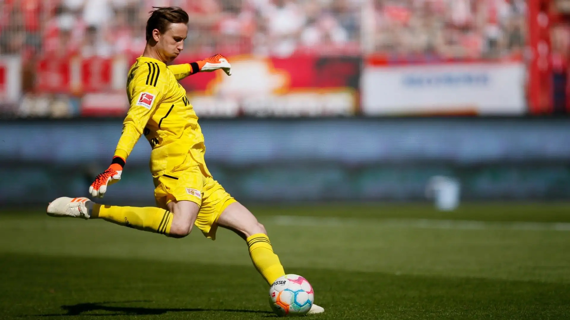In Germania Frederik Ronnow ha giocato anche per Schalke 04 ed Eintracht Francoforte
