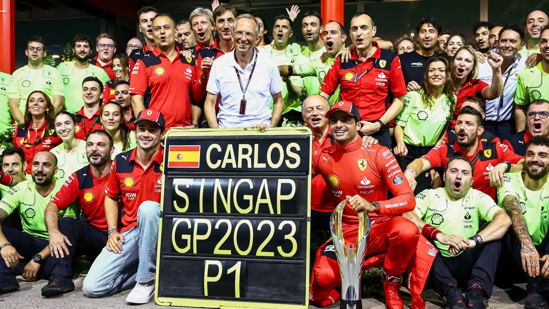 Ferrari, Spagna in estasi per Sainz: “E’ lui la prima guida, Leclerc ‘bruciato'”