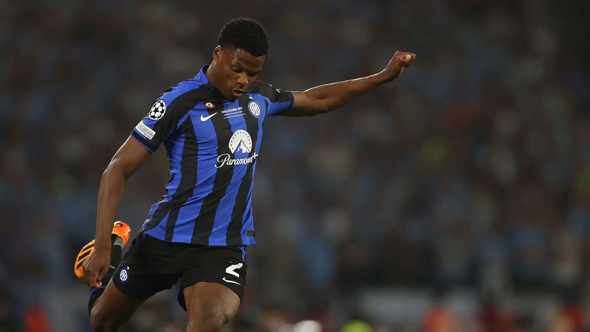 Denzel Dumfries (Esterno, Olanda): stipendio netto 2.5  milioni di euro all'anno