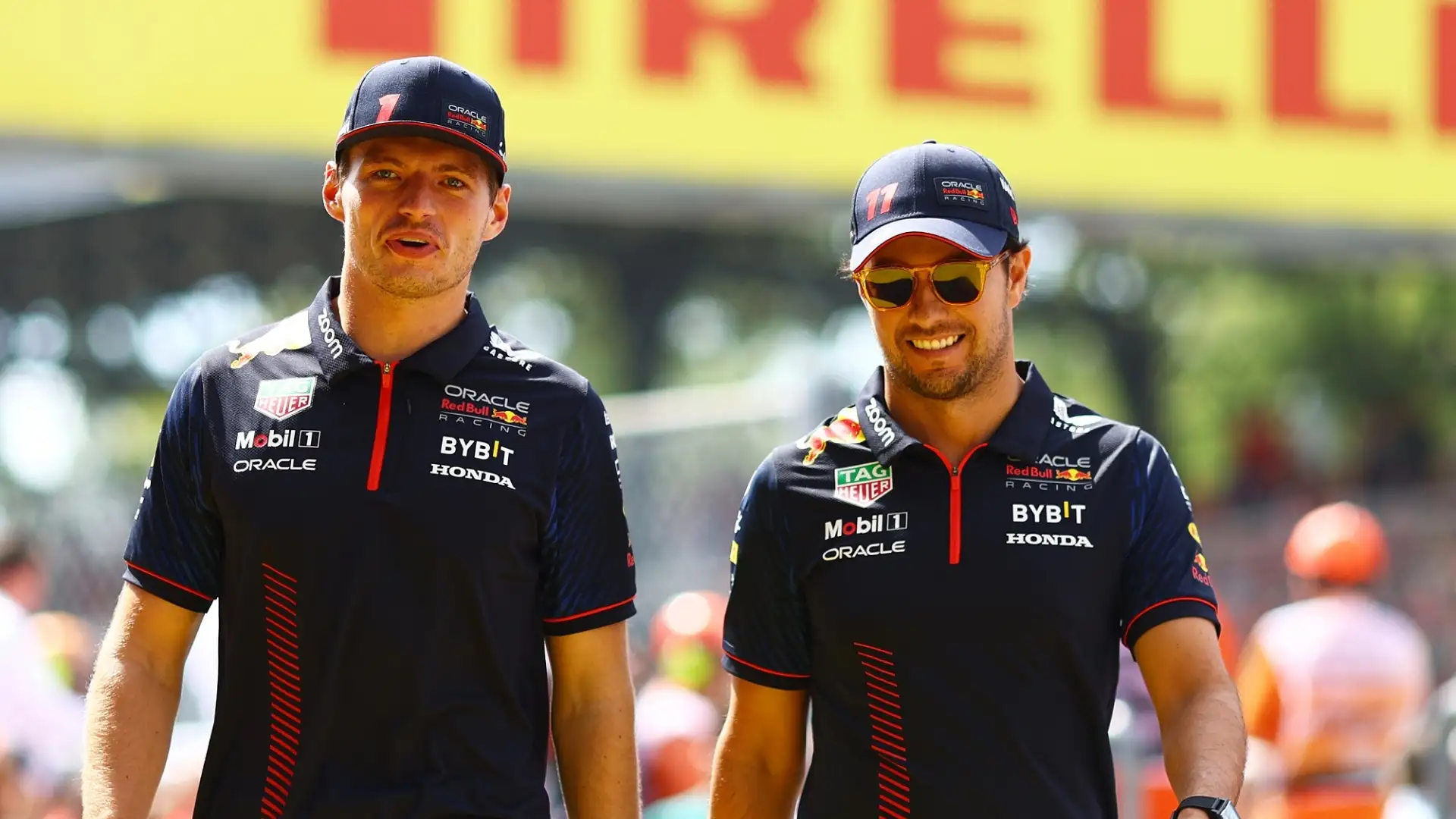 A far discutere è soprattutto il divario tra Verstappen e il compagno di scuderia Sergio Perez, sia nelle qualifiche sia in gara