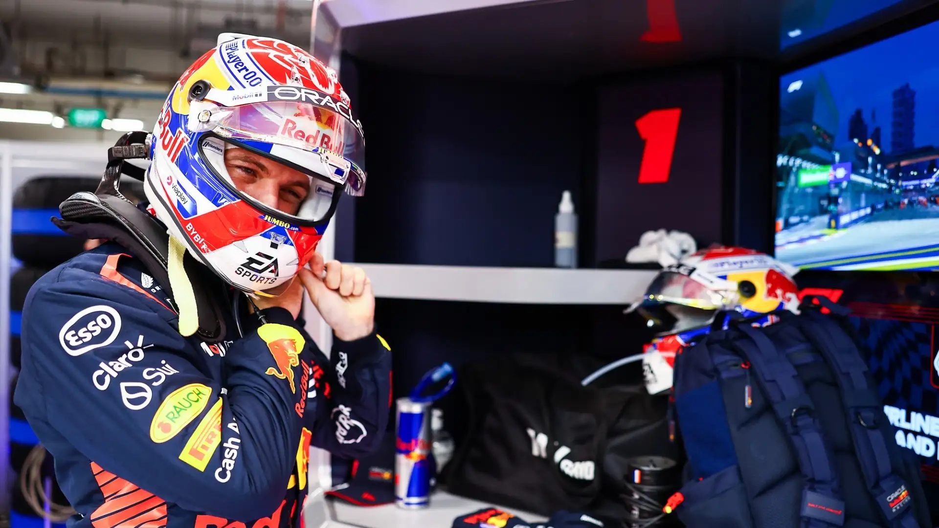 "E' nettamente il più costante tra tutti i piloti in griglia di partenza", ha sottolineato il quattro volte campione del mondo