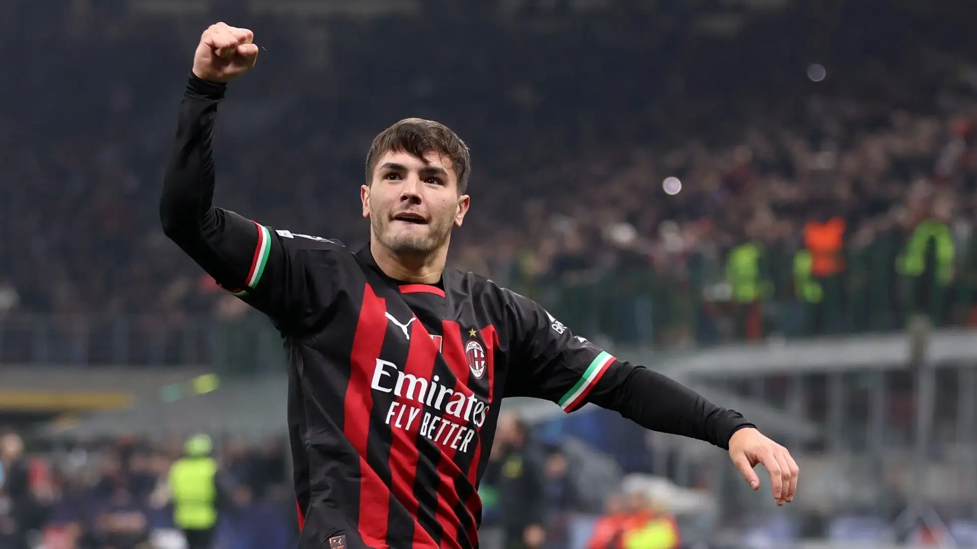 Nello specifico sono due i club maggiormente interessati oltre al Milan: West Ham e Aston Villa
