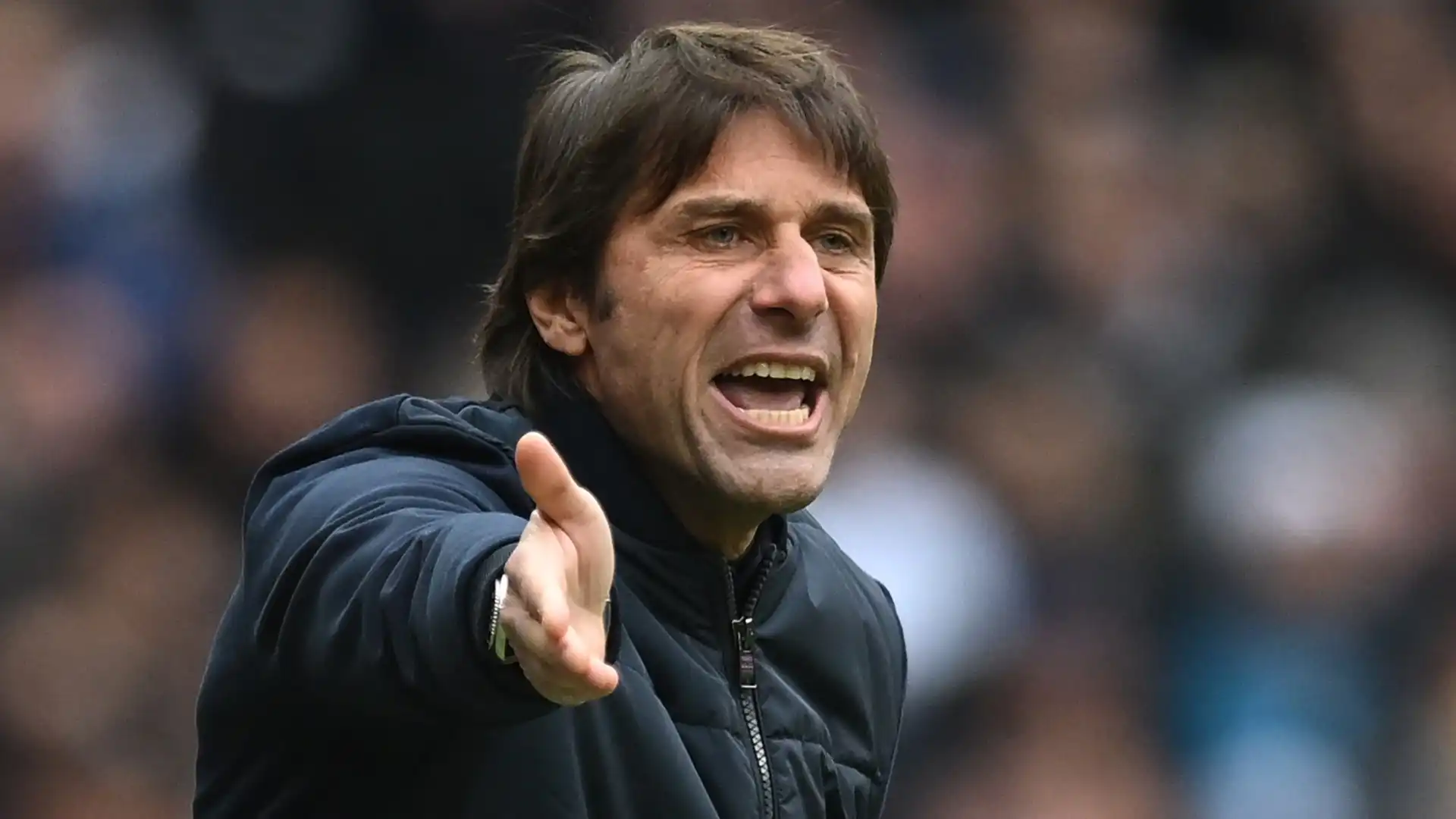 Antonio Conte allontana ancora le voci di mercato sul Napoli