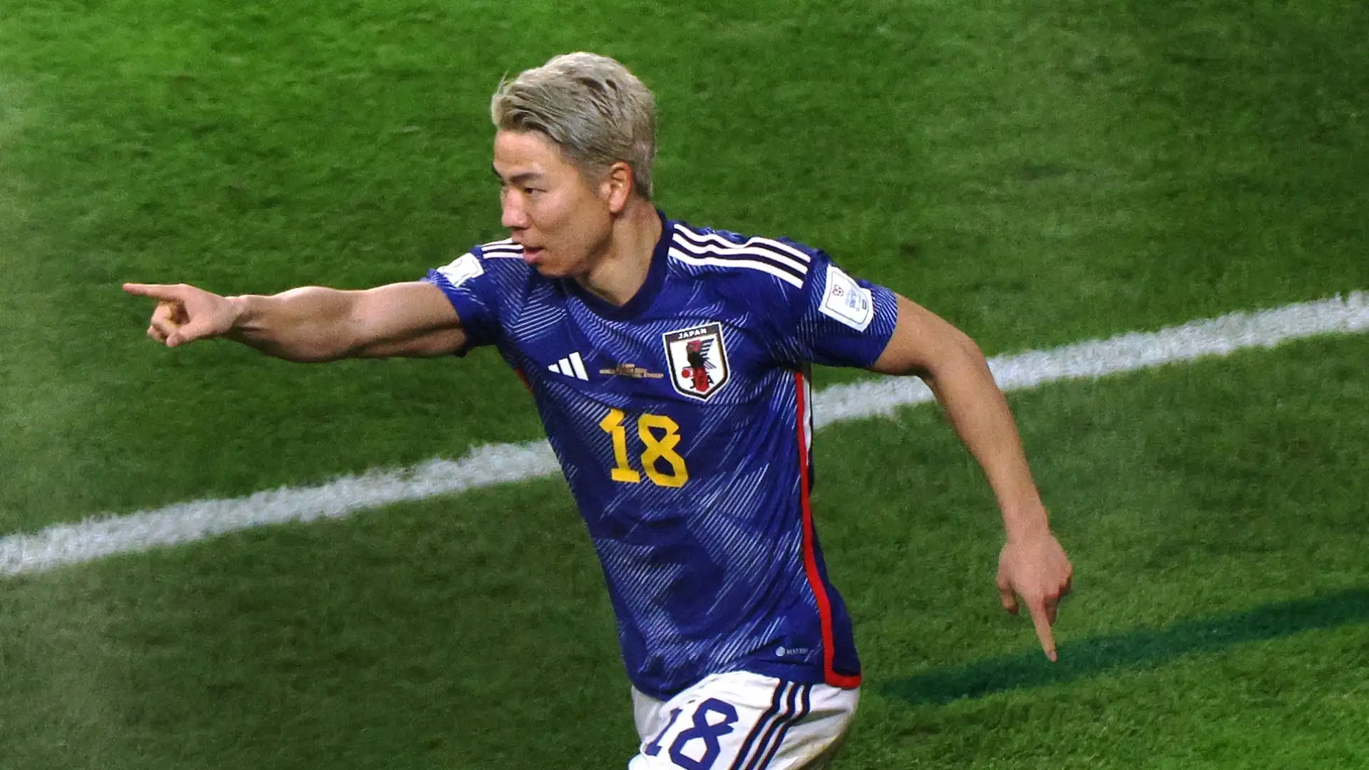 Takuma Asano (Attaccante): patrimonio netto stimato di 5 milioni di dollari. In Europa ha giocato nello Stoccarda, nell'Hannover, nel Partizan e nel Bochum