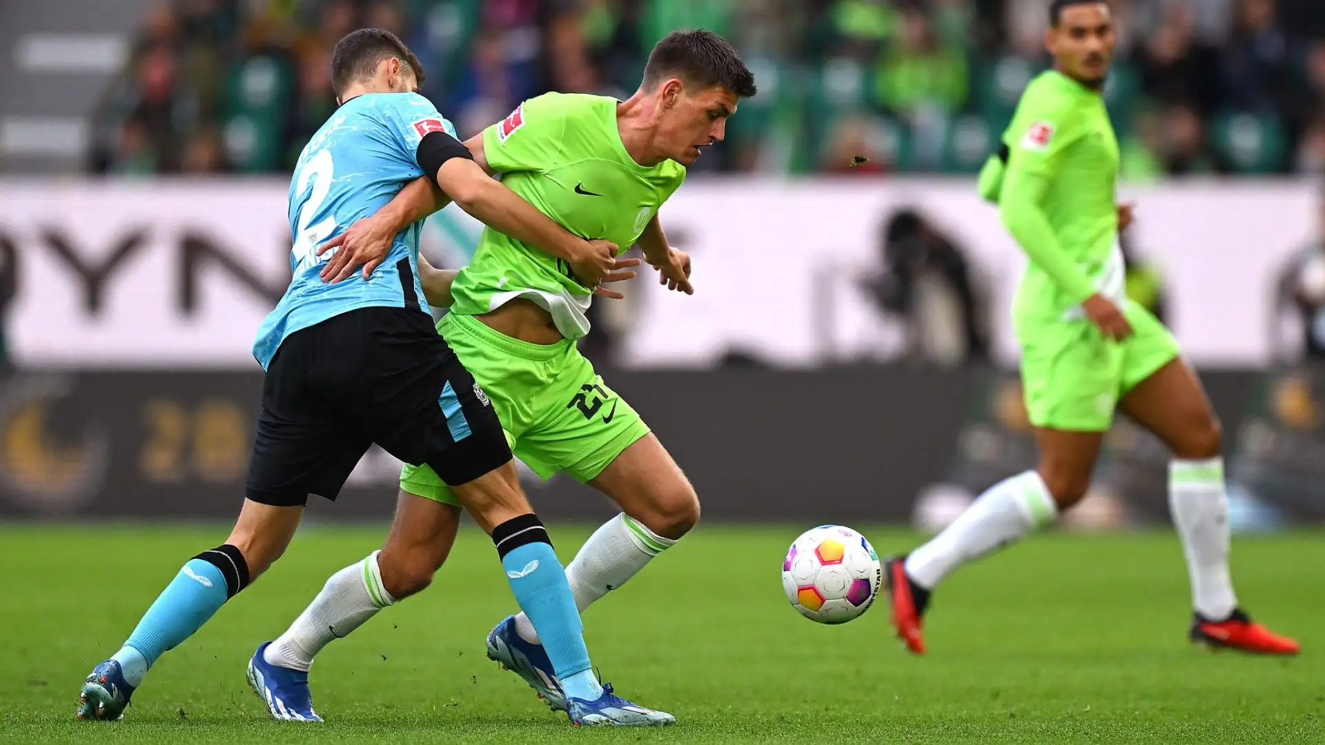Josip Stanisic ha un contratto con il Bayern Monaco fino al 2026: il club punta su di lui
