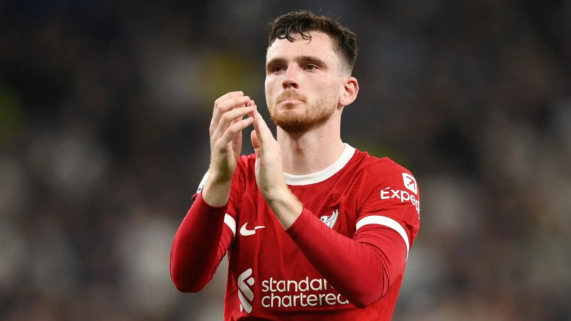 Il Liverpool, peraltro, ha perso la sfida 2-1 giocando per l'ultima mezz'ora in 9
