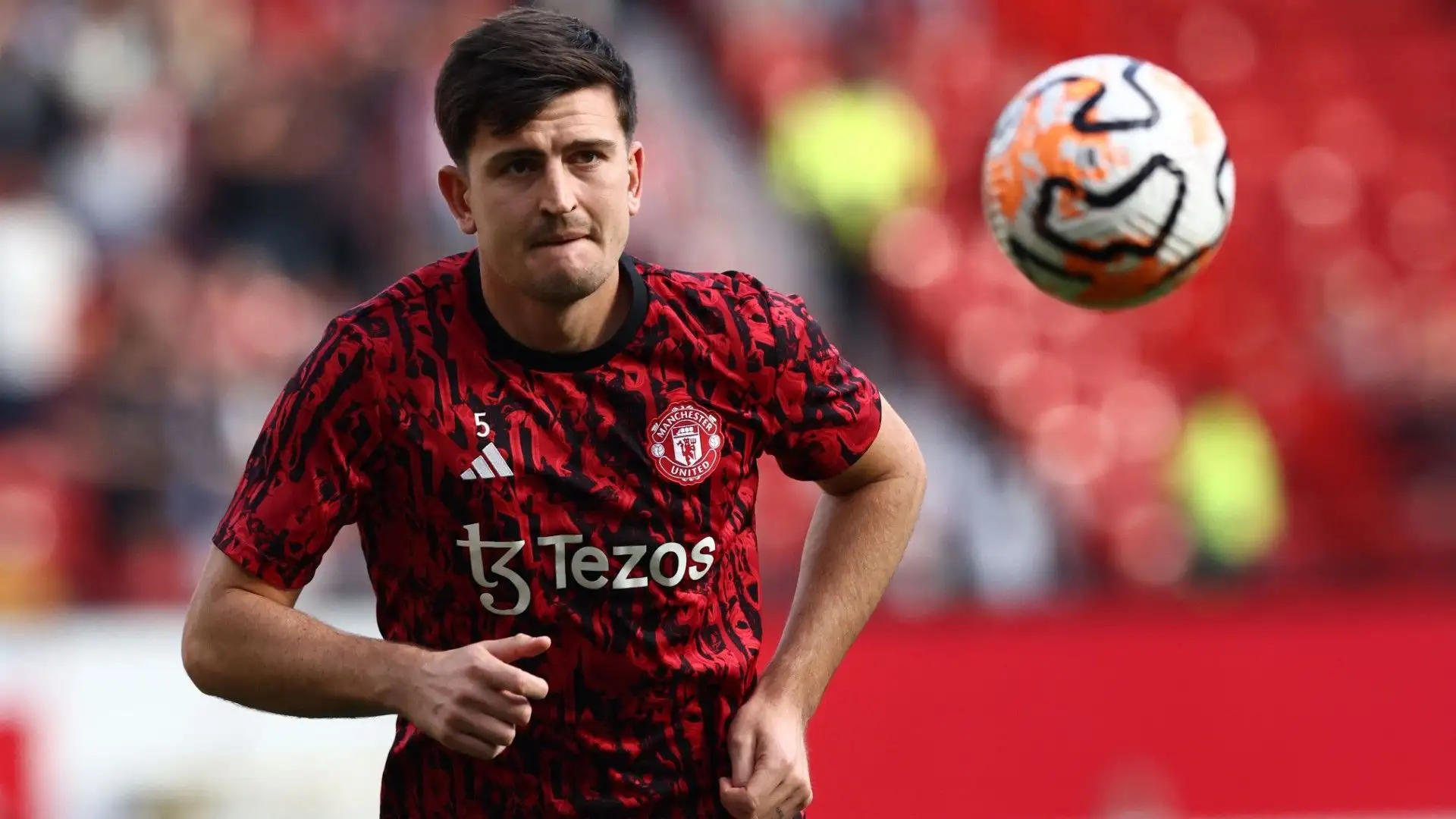 Stando a quanto riferisce talkSPORT, i rossoneri starebbero monitorando Harry Maguire
