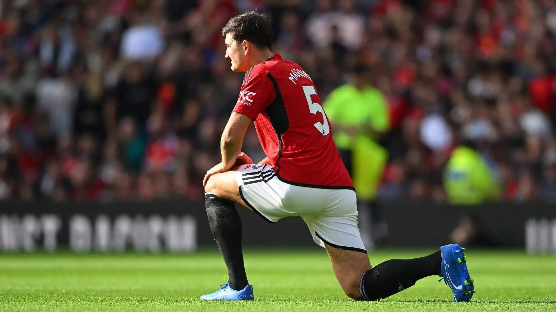 Di certo Harry Maguire è scontento e vuole cambiare squadra per non perdere la maglia della nazionale inglese
