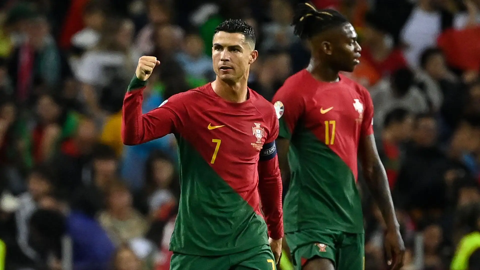 Qui il campione festeggia con Leao